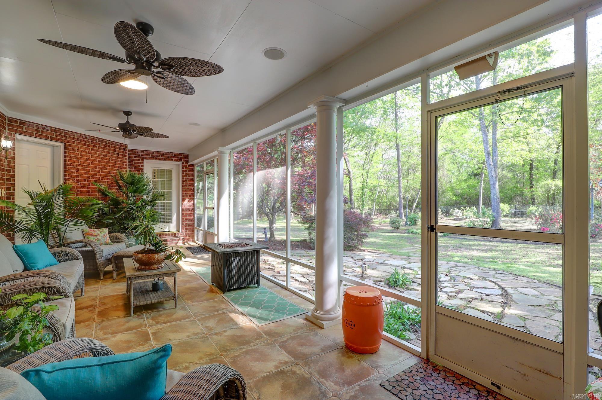 6632  Lakeridge Drive  Texarkana, TX