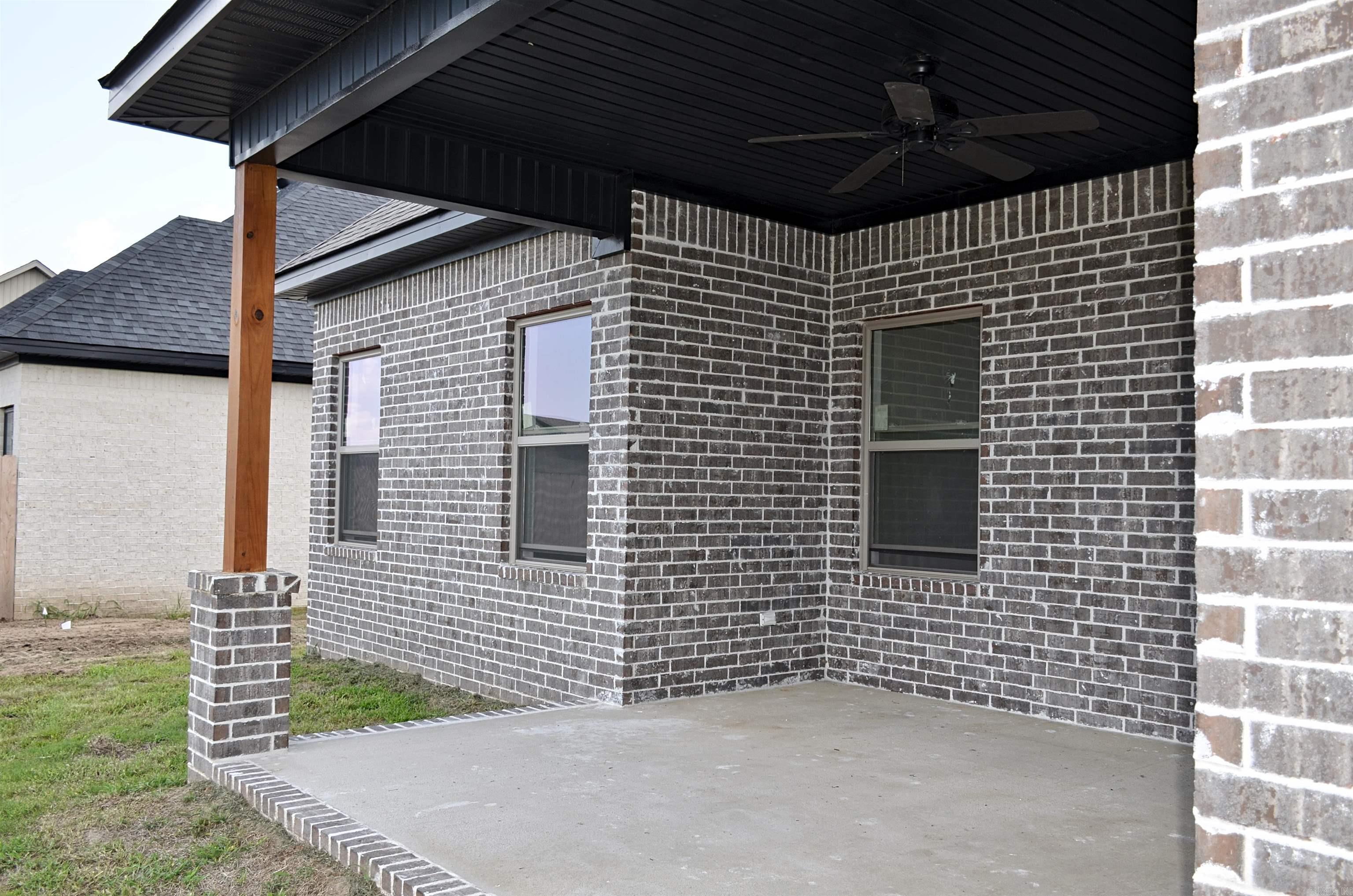 160 Pintail Pointe  Manila, AR