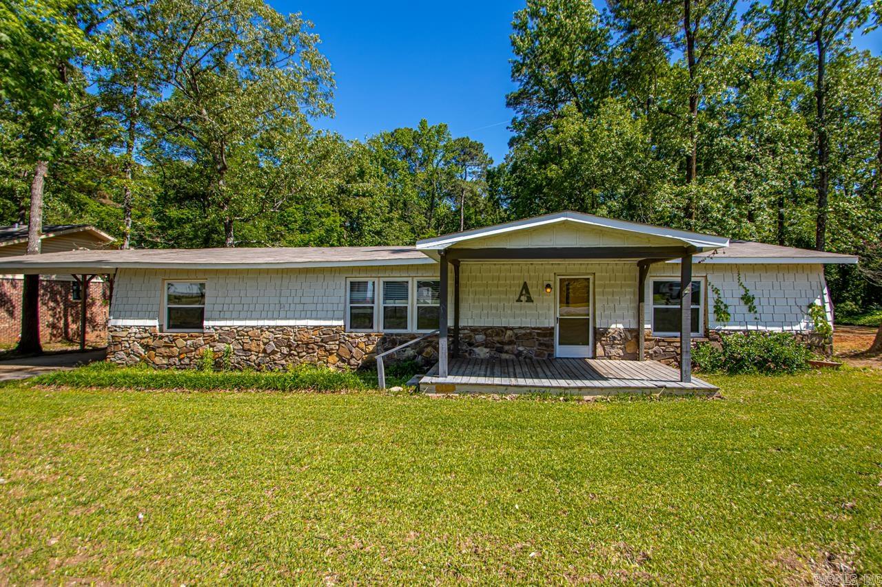 1504 W Woodson Lateral Rd  Hensley, AR