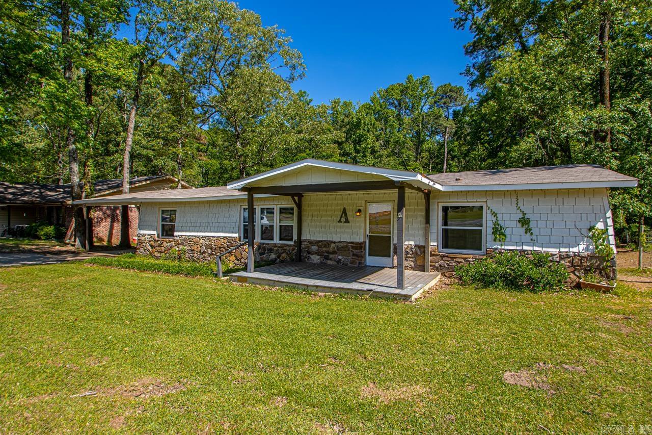 1504 W Woodson Lateral Rd  Hensley, AR