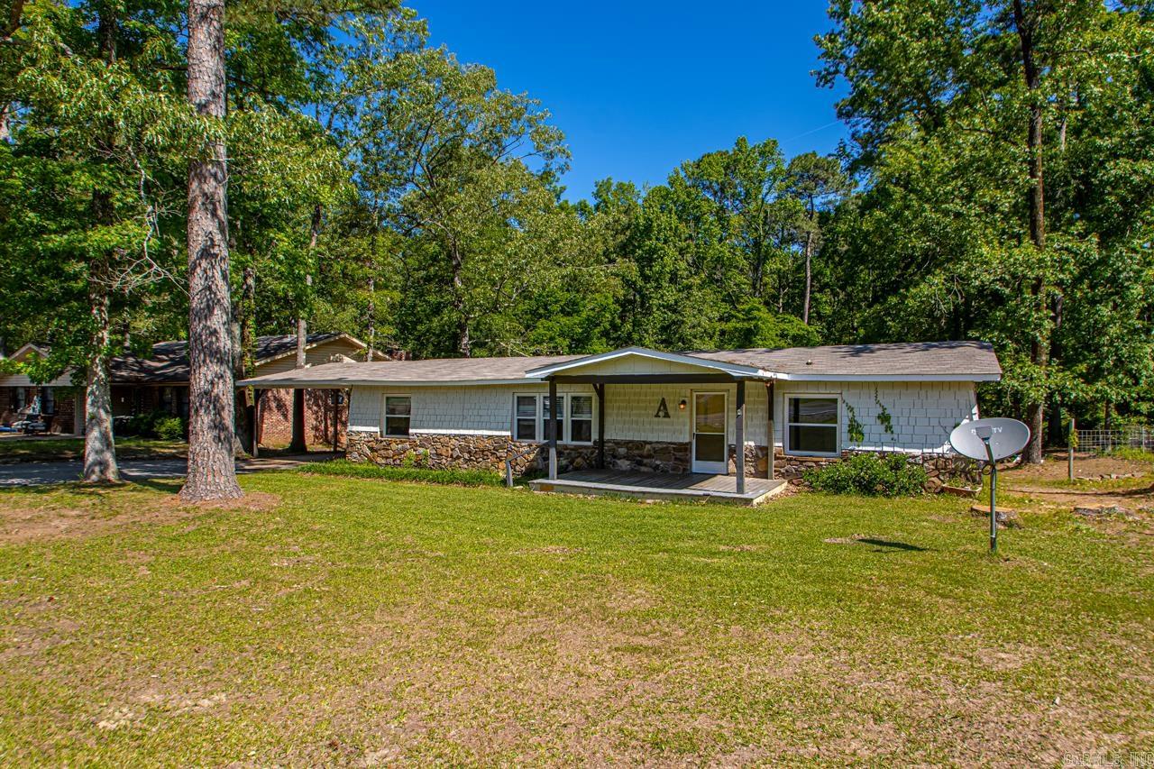 1504 W Woodson Lateral Rd  Hensley, AR