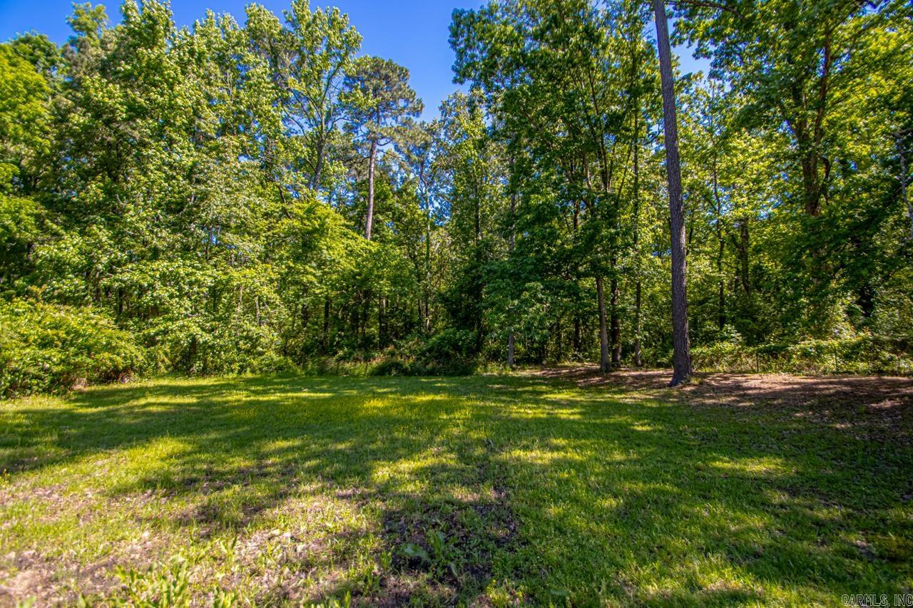 1504 W Woodson Lateral Rd  Hensley, AR
