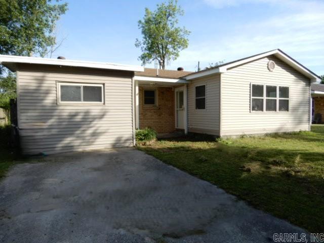 209  Quapaw St  Steele, MO