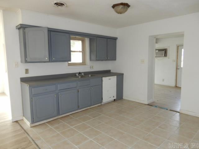 209  Quapaw St  Steele, MO