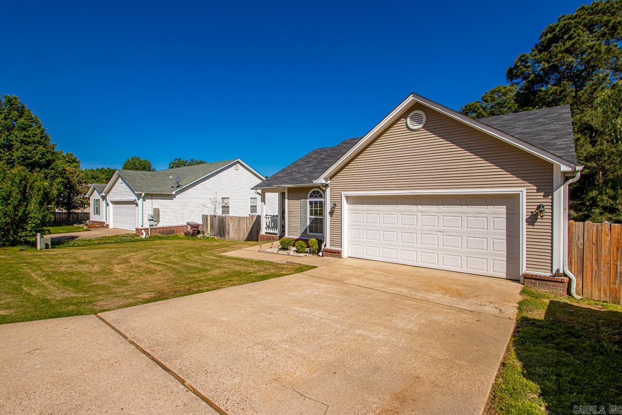 422  Sharon Oaks Court  Benton, AR
