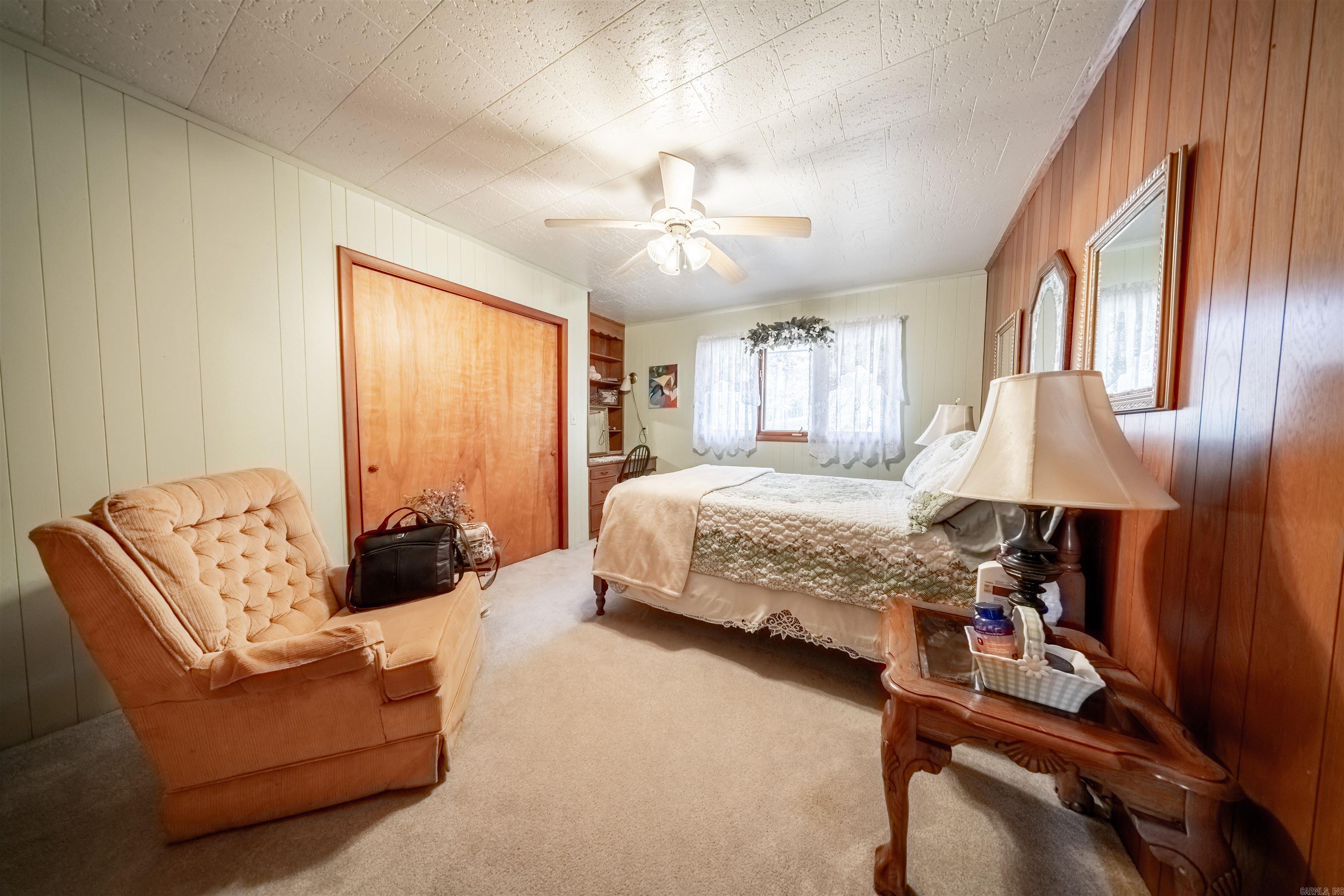 717 Green Valley Ln Viola, AR 72583