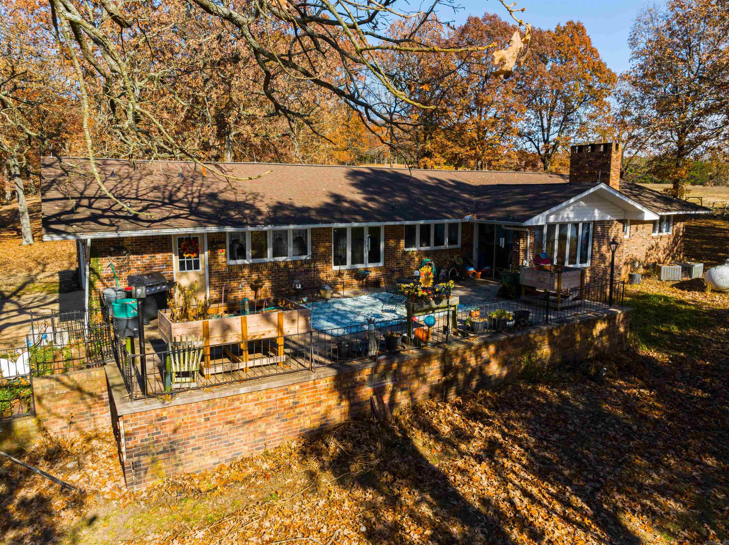 717 Green Valley Ln Viola, AR 72583