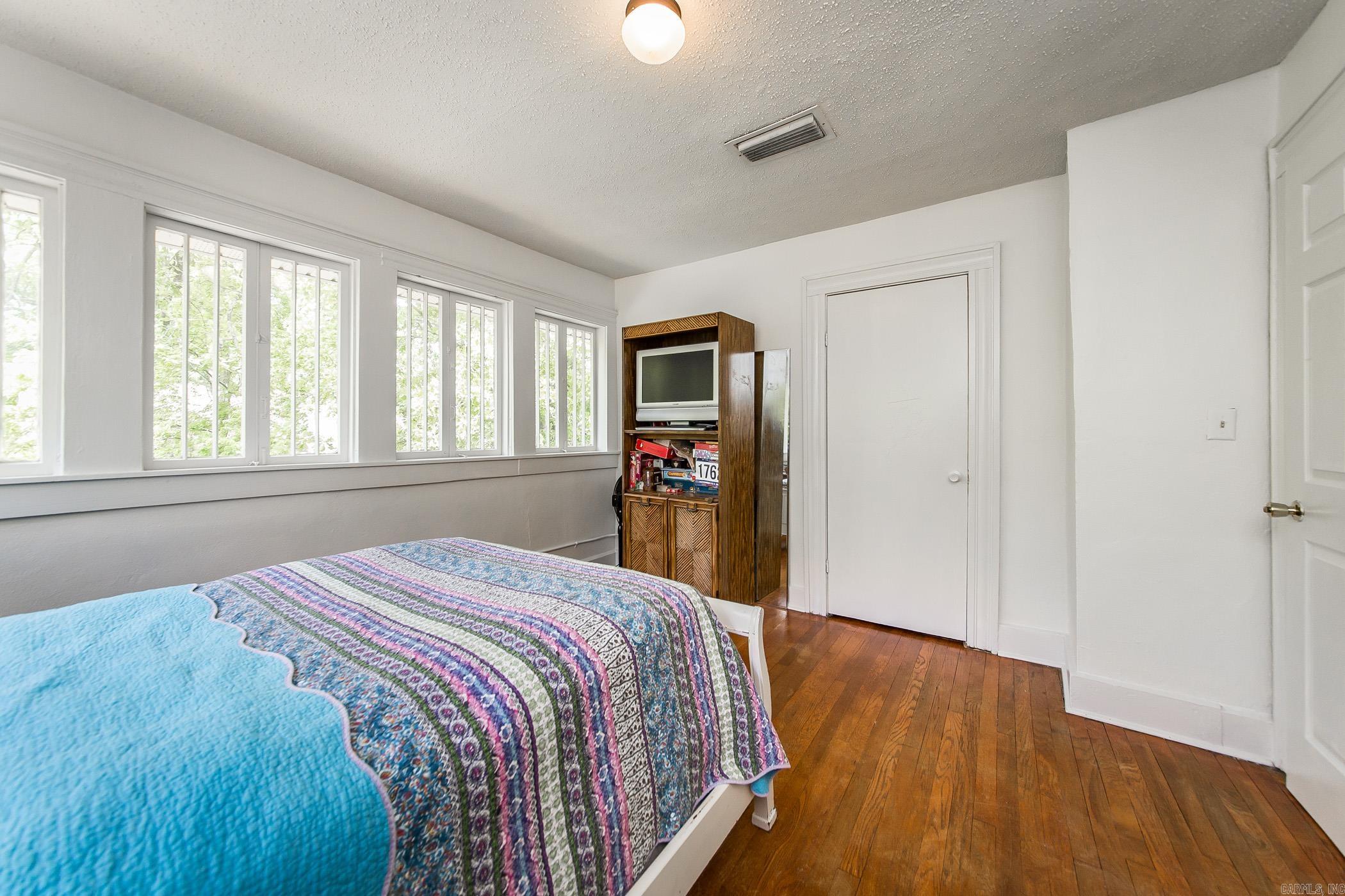 2420  Marshall  Little Rock, AR