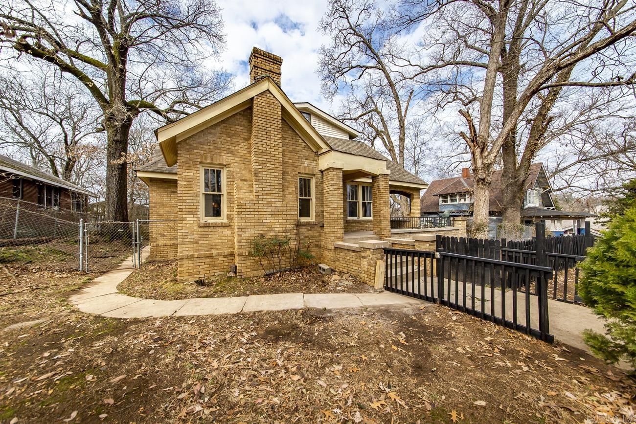 2420  Marshall  Little Rock, AR