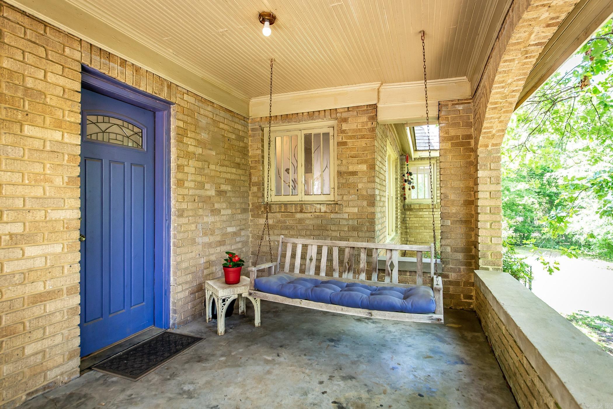 2420  Marshall  Little Rock, AR