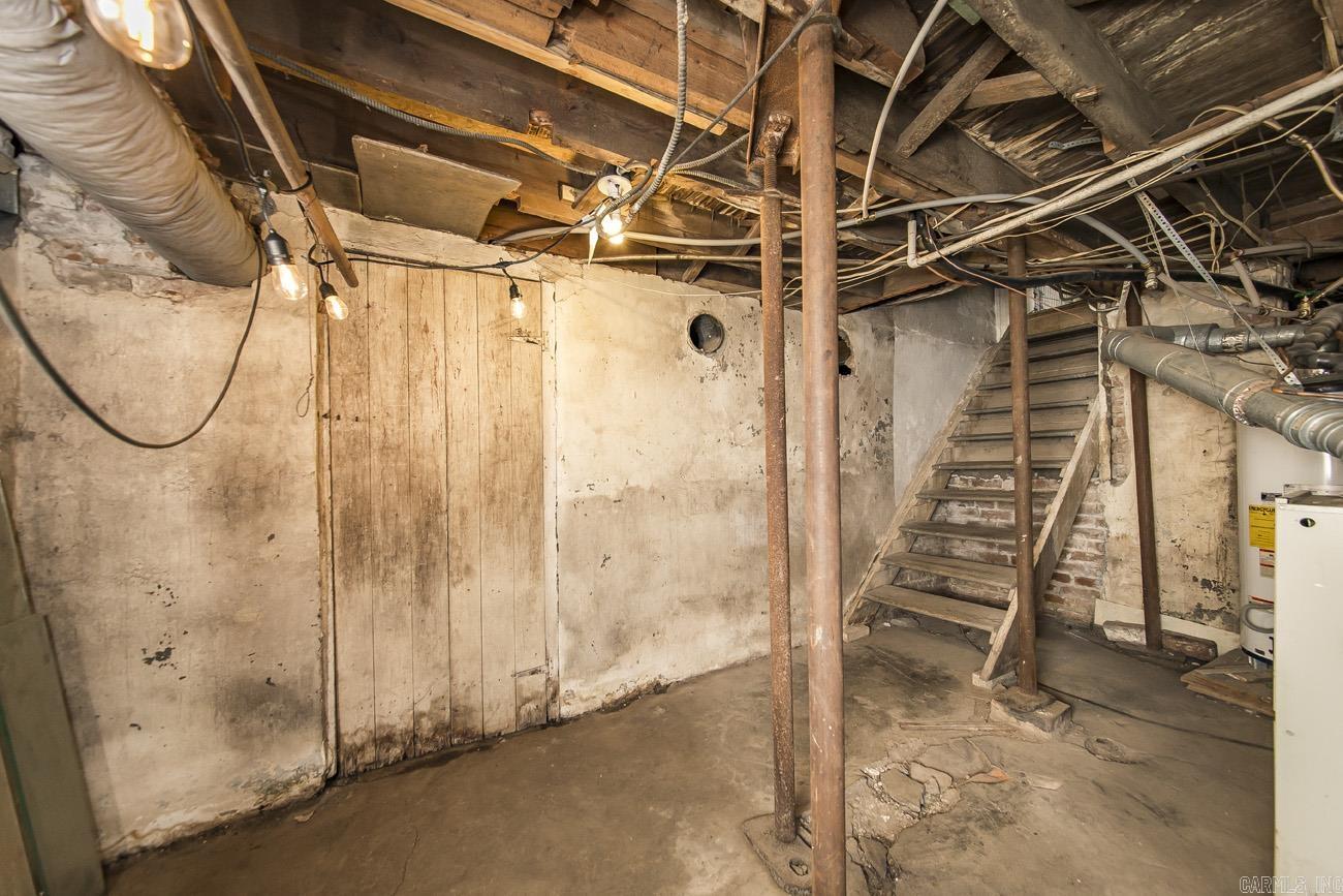 2420  Marshall  Little Rock, AR