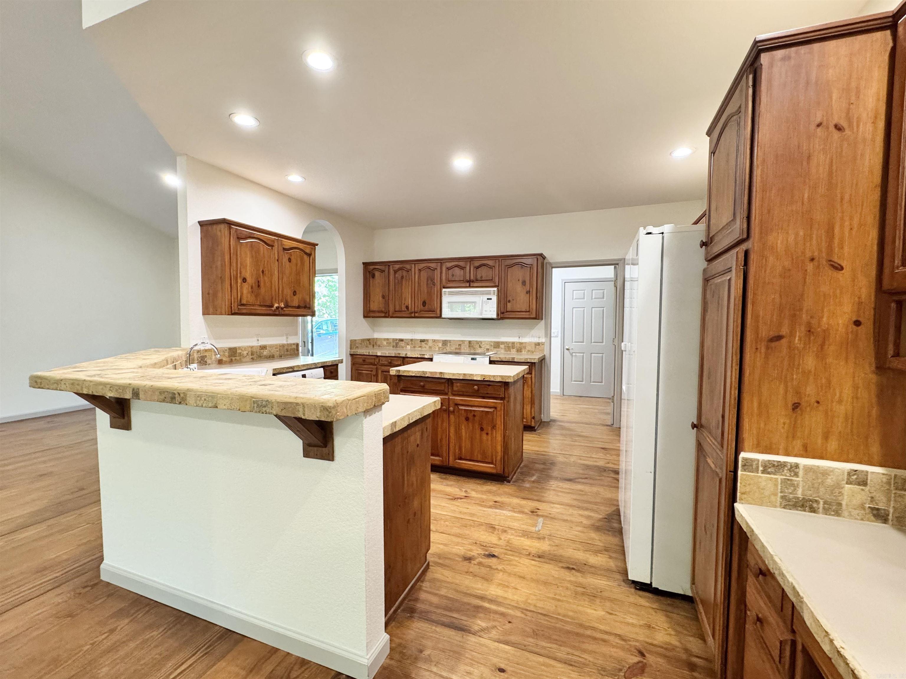 5  Caceres  Hot Springs Village, AR