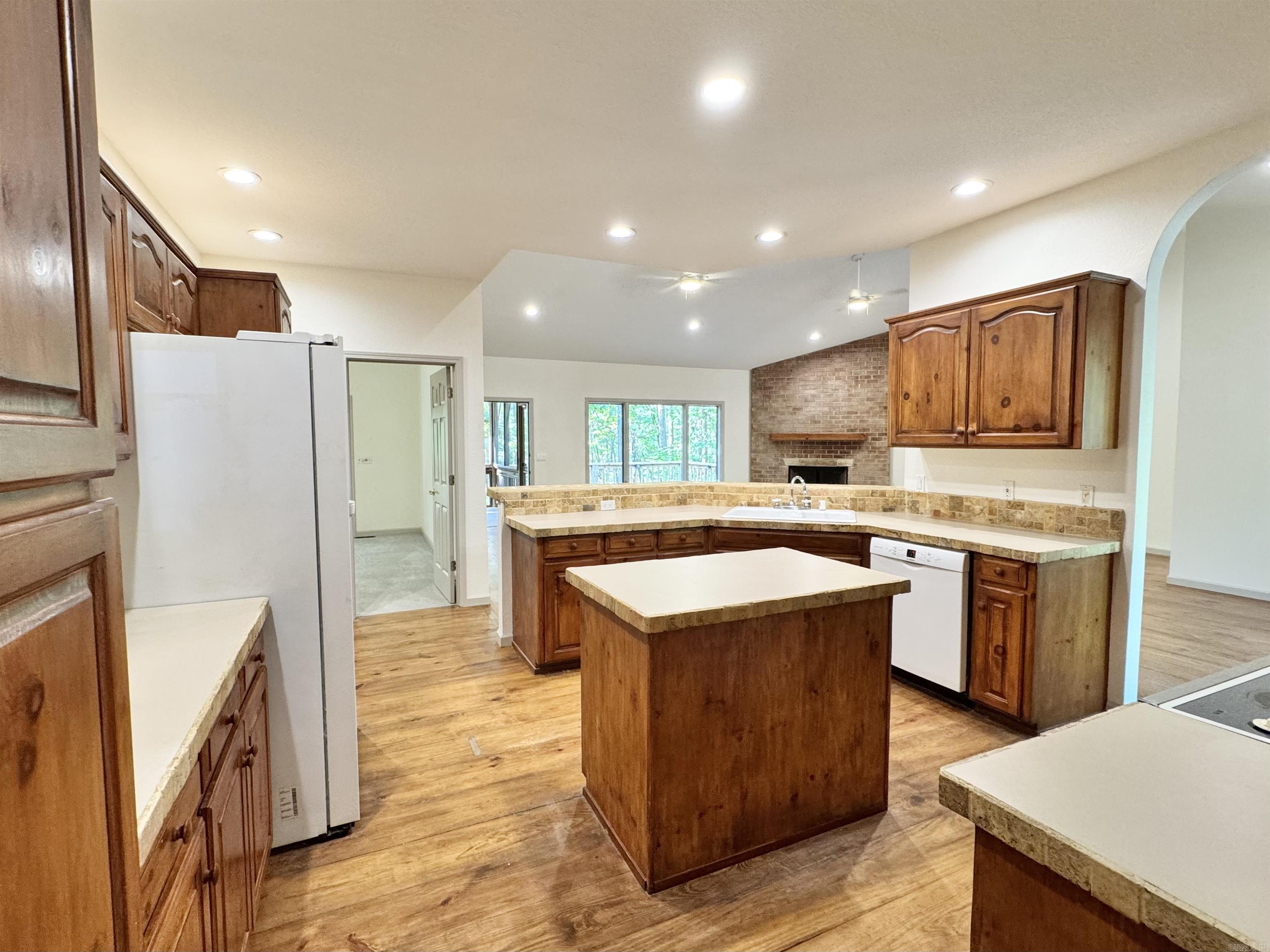 5  Caceres  Hot Springs Village, AR