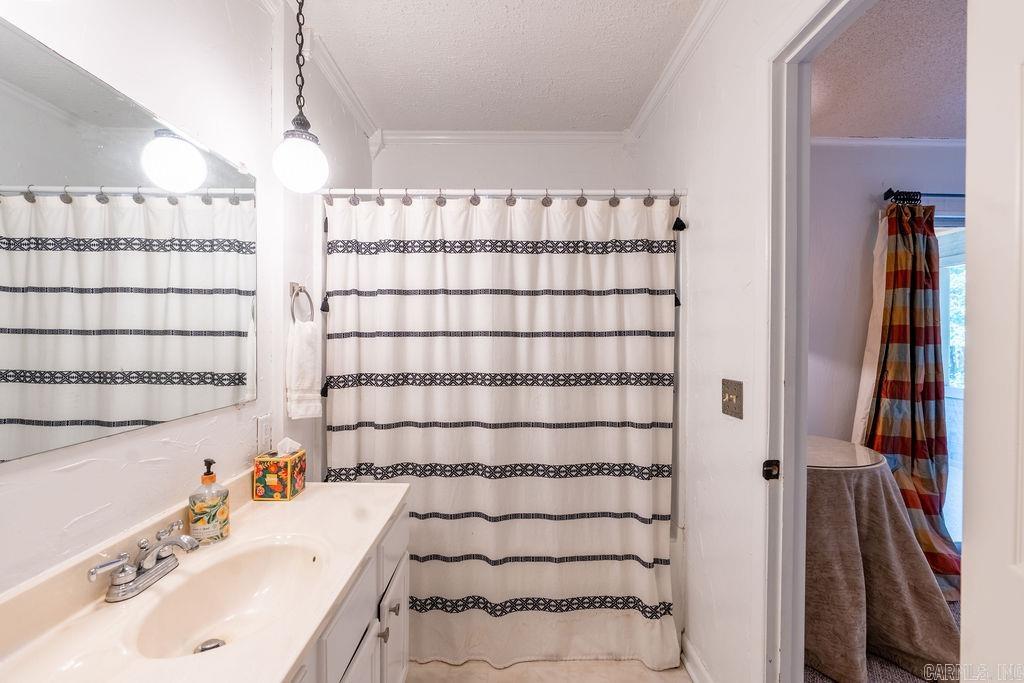 38 W Woodland  Heber Springs, AR