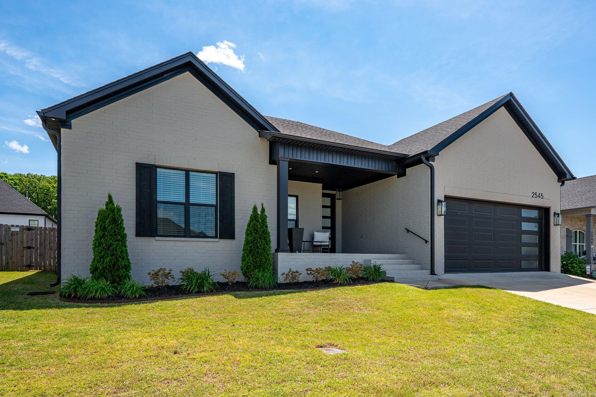 2545  Lilac  Conway, AR