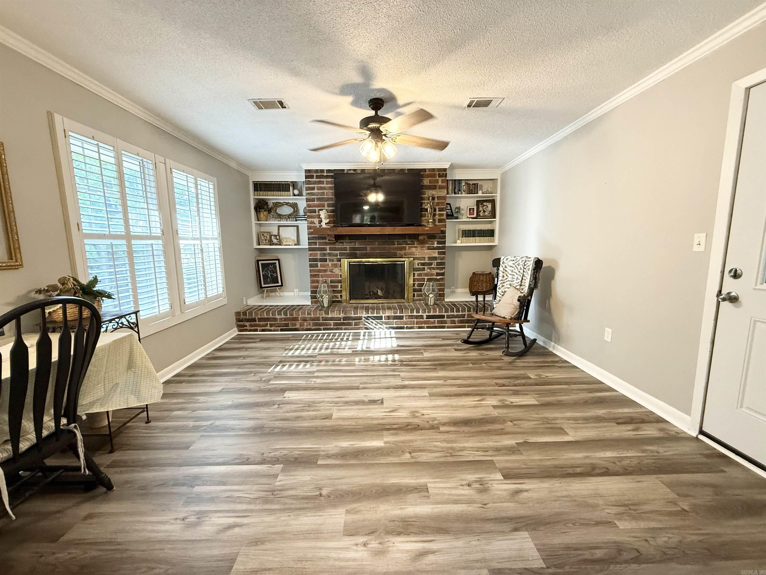 1304  Deener  Searcy, AR