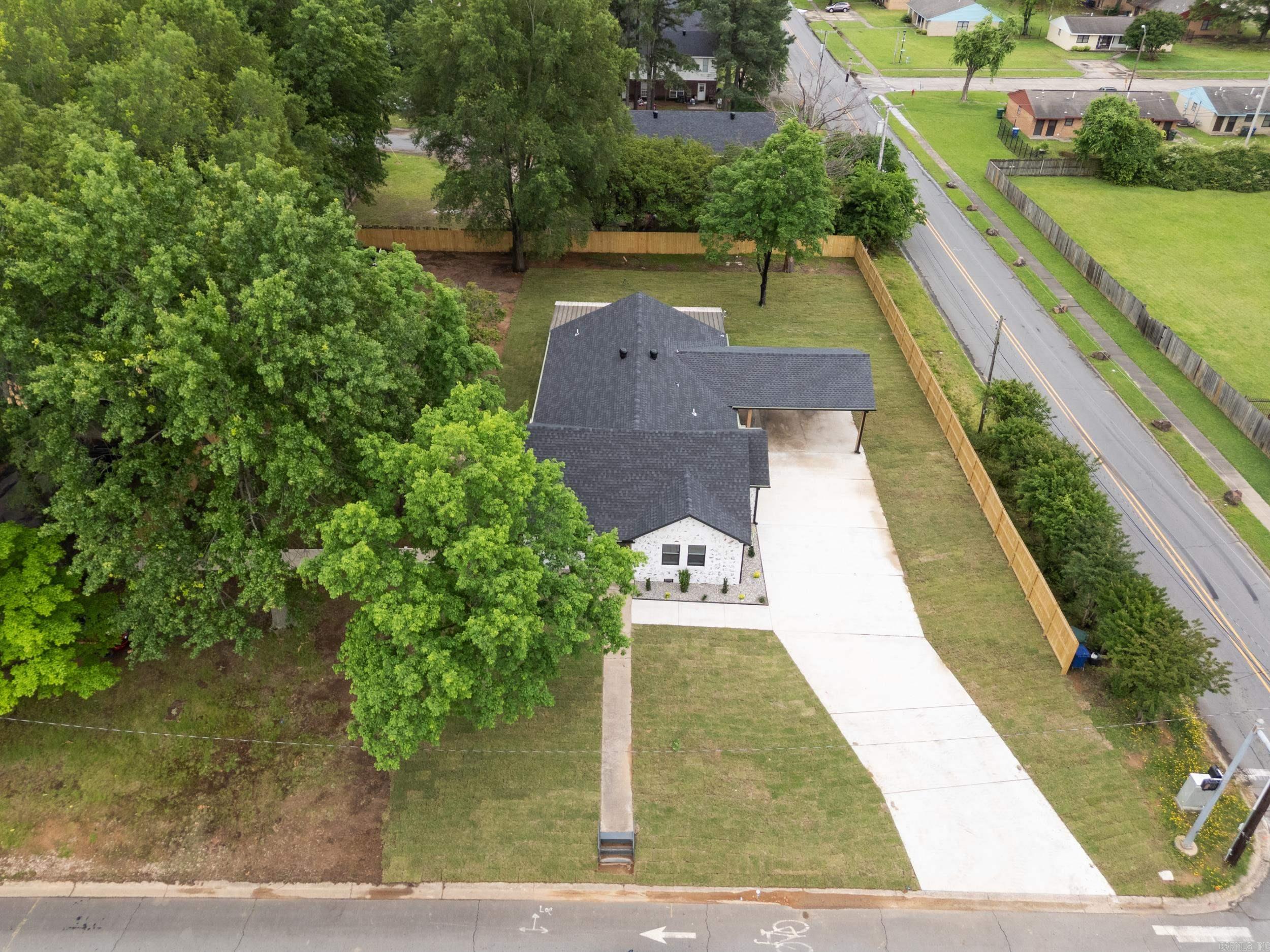 1717  Robins  Conway, AR