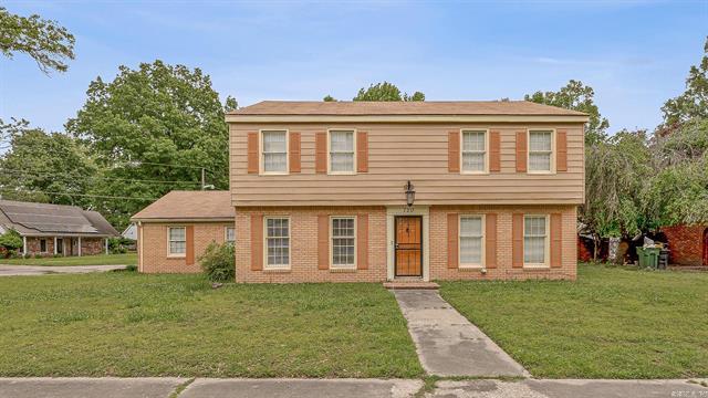 720 N 18th  Blytheville, AR