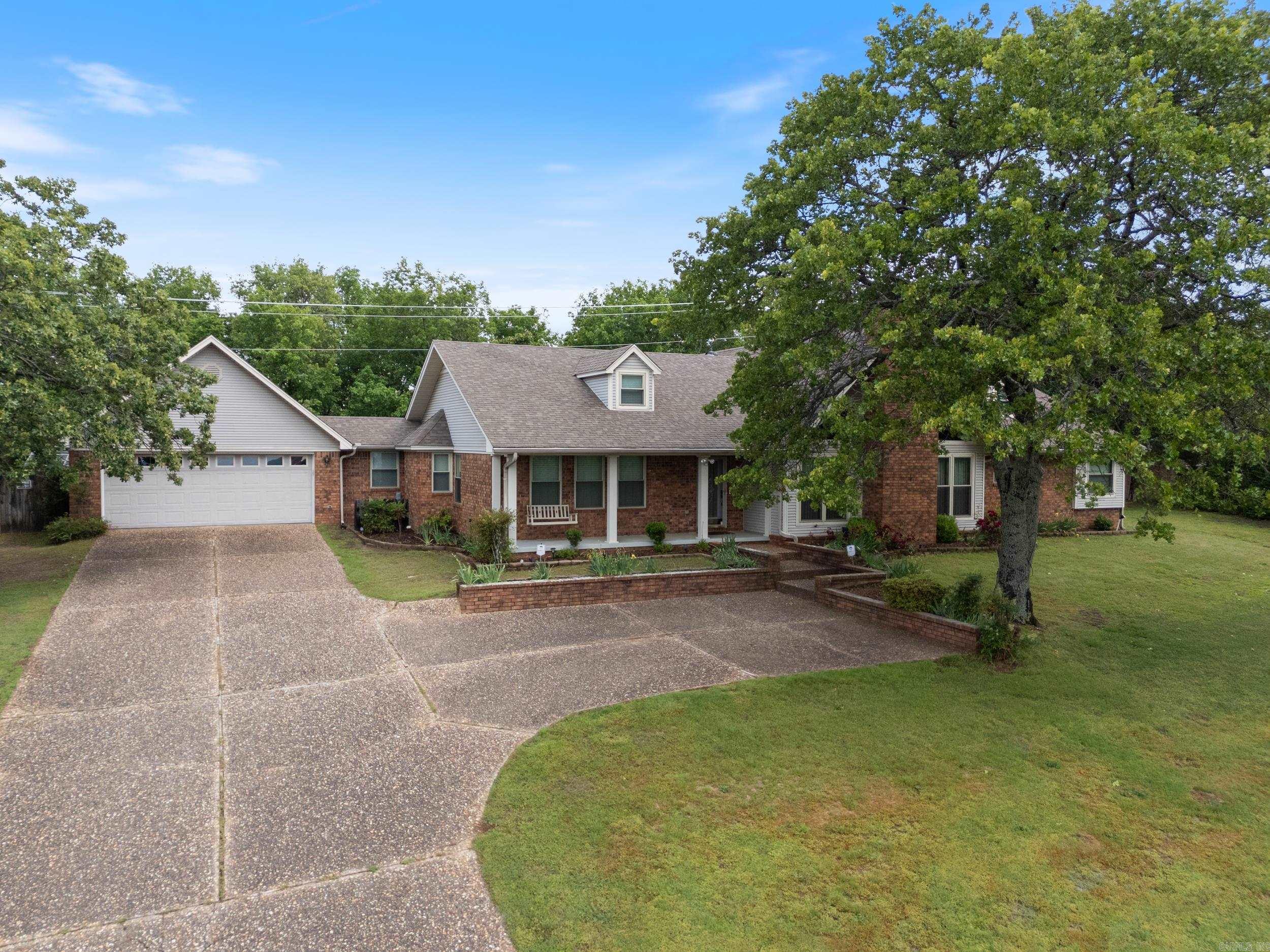 1000  Grandview Heights Dr  Conway, AR
