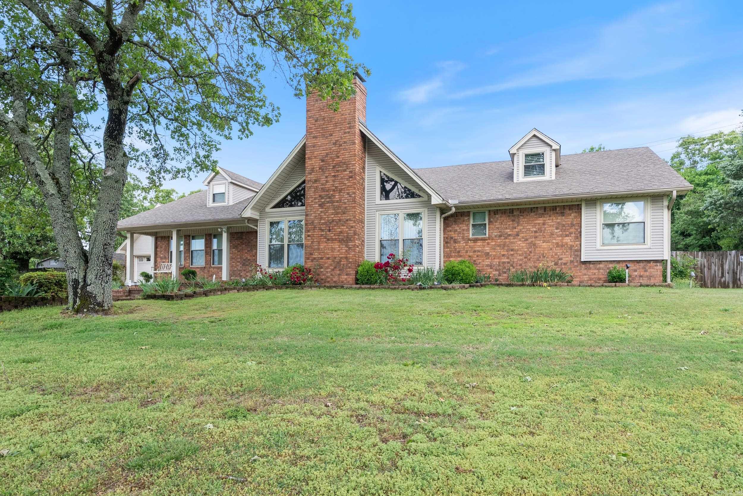 1000  Grandview Heights Dr  Conway, AR