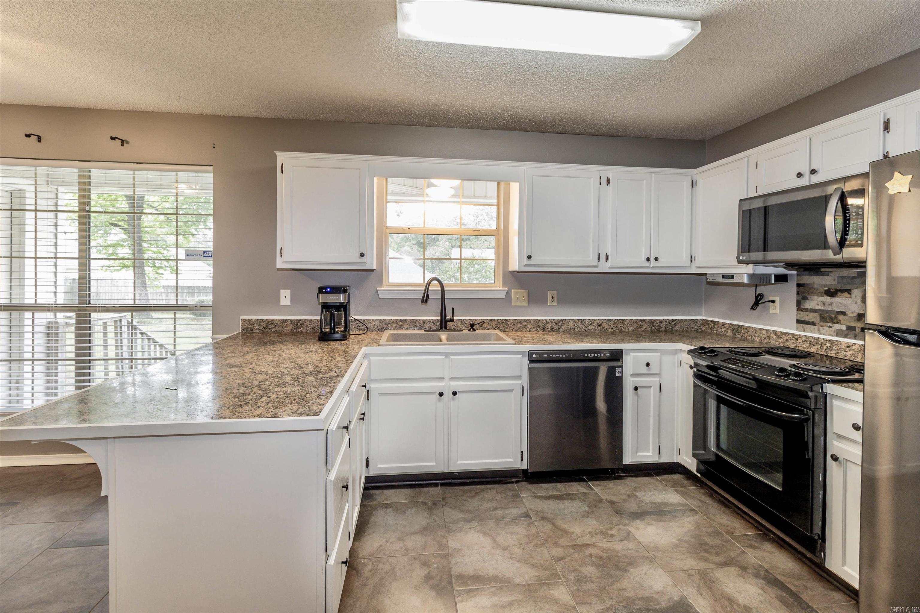 1109  Arbor Cove  Benton, AR