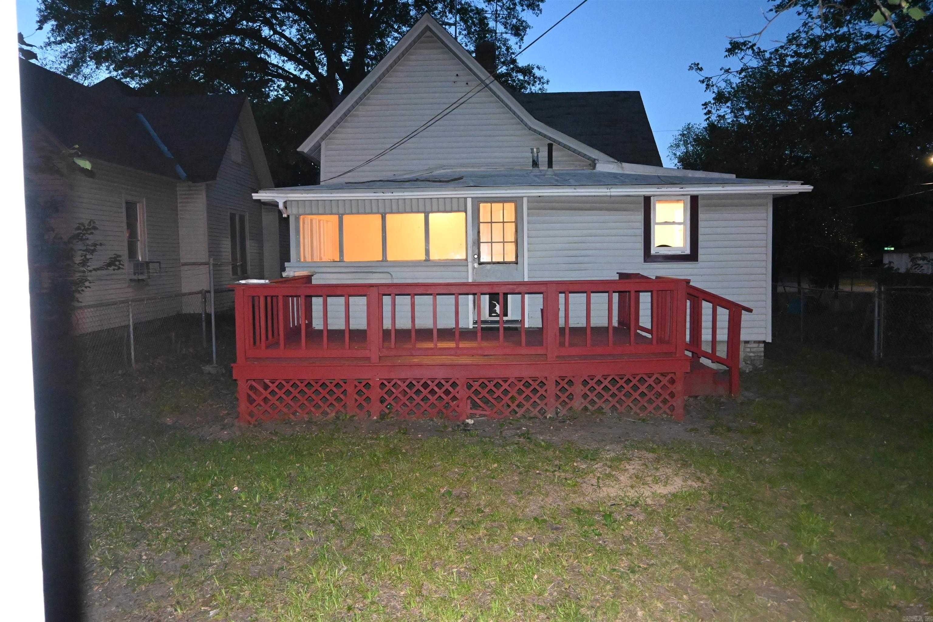 1304 W 9Th St  North Little Rock, AR