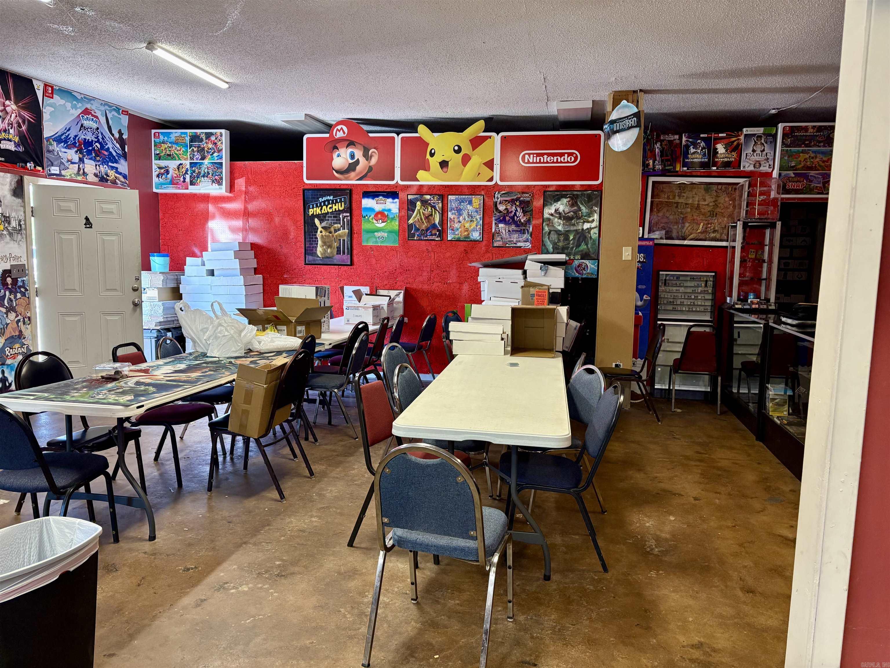 1898 E Market  Searcy, AR