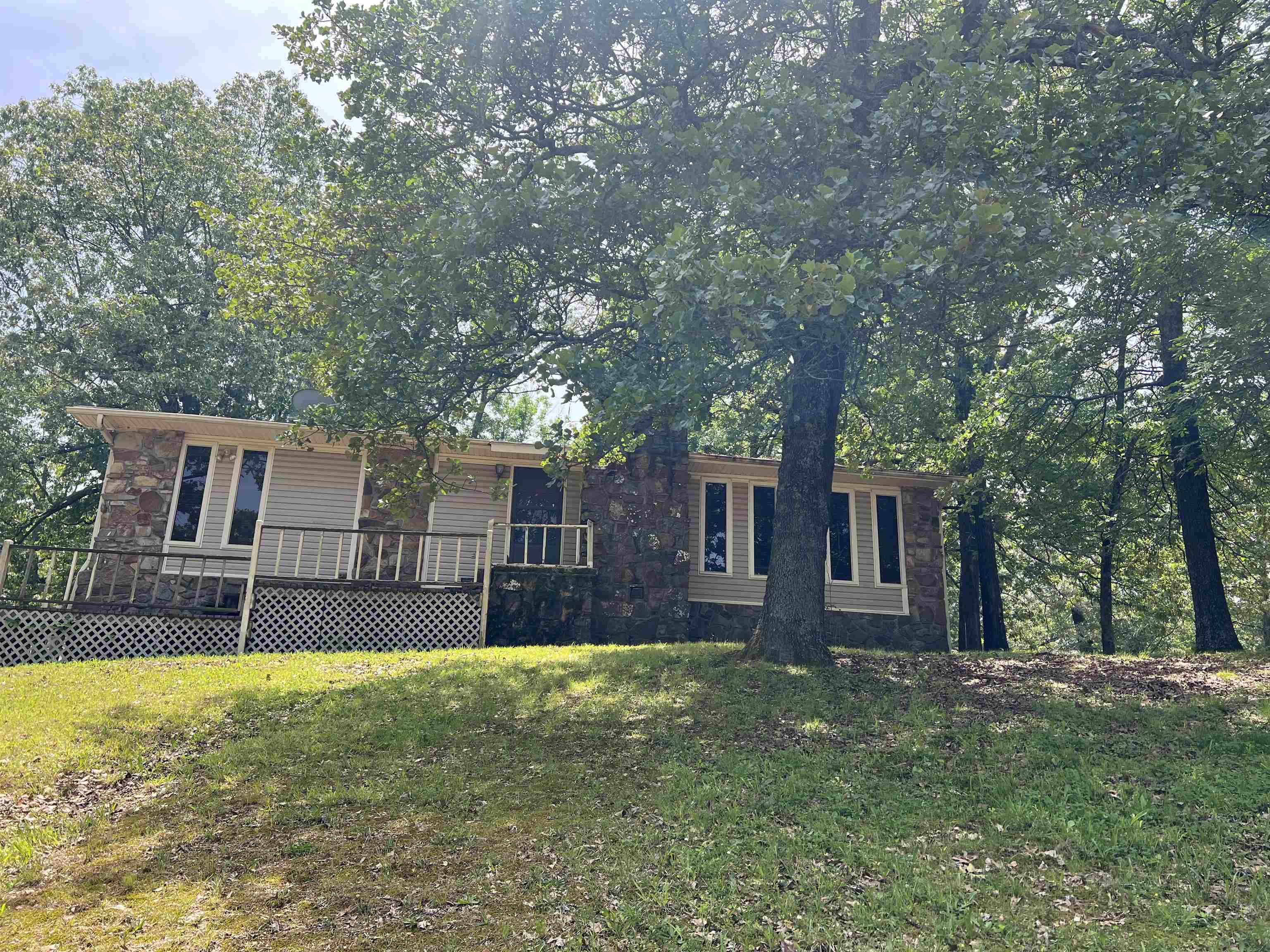 1803  Deerwood Dr  Jonesboro, AR