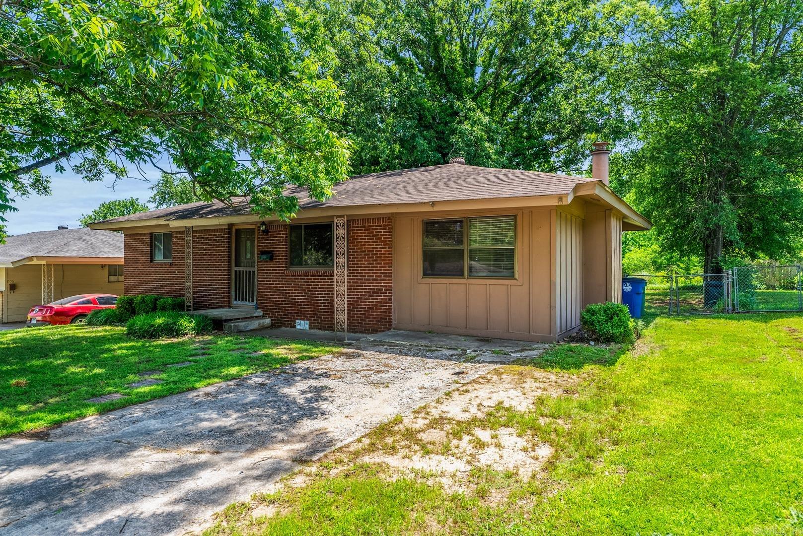 208  Wisteria  North Little Rock, AR