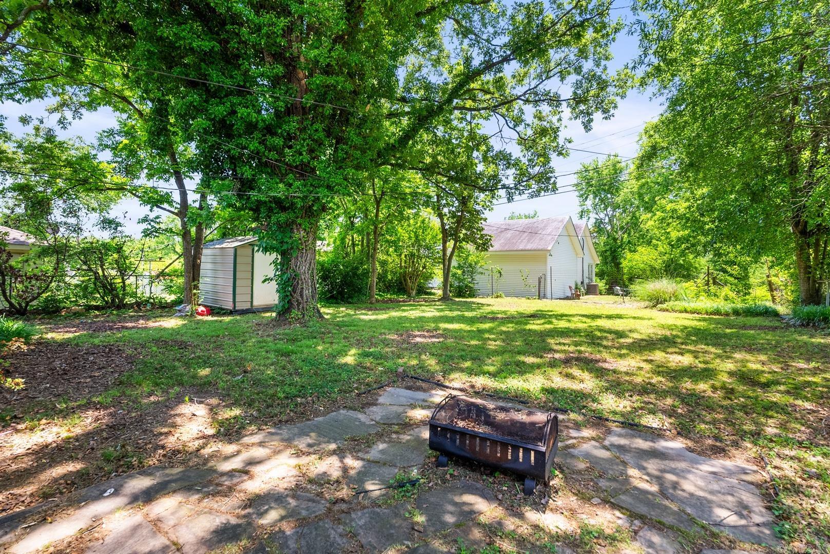 208  Wisteria  North Little Rock, AR