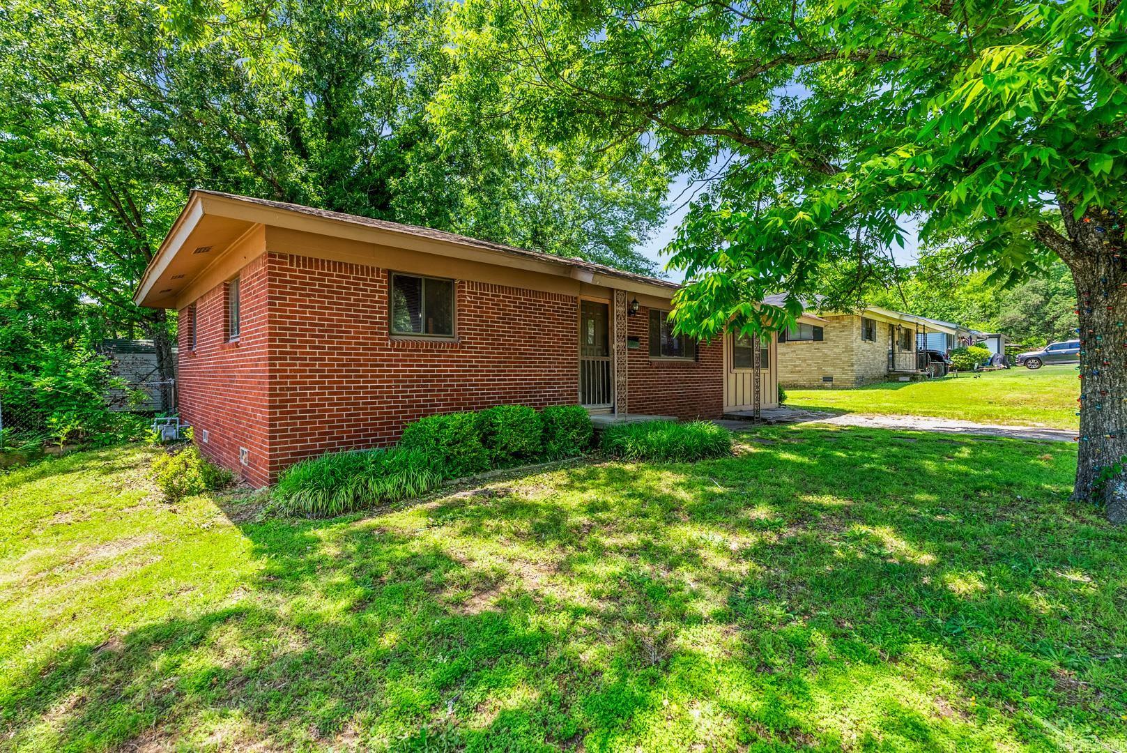 208  Wisteria  North Little Rock, AR