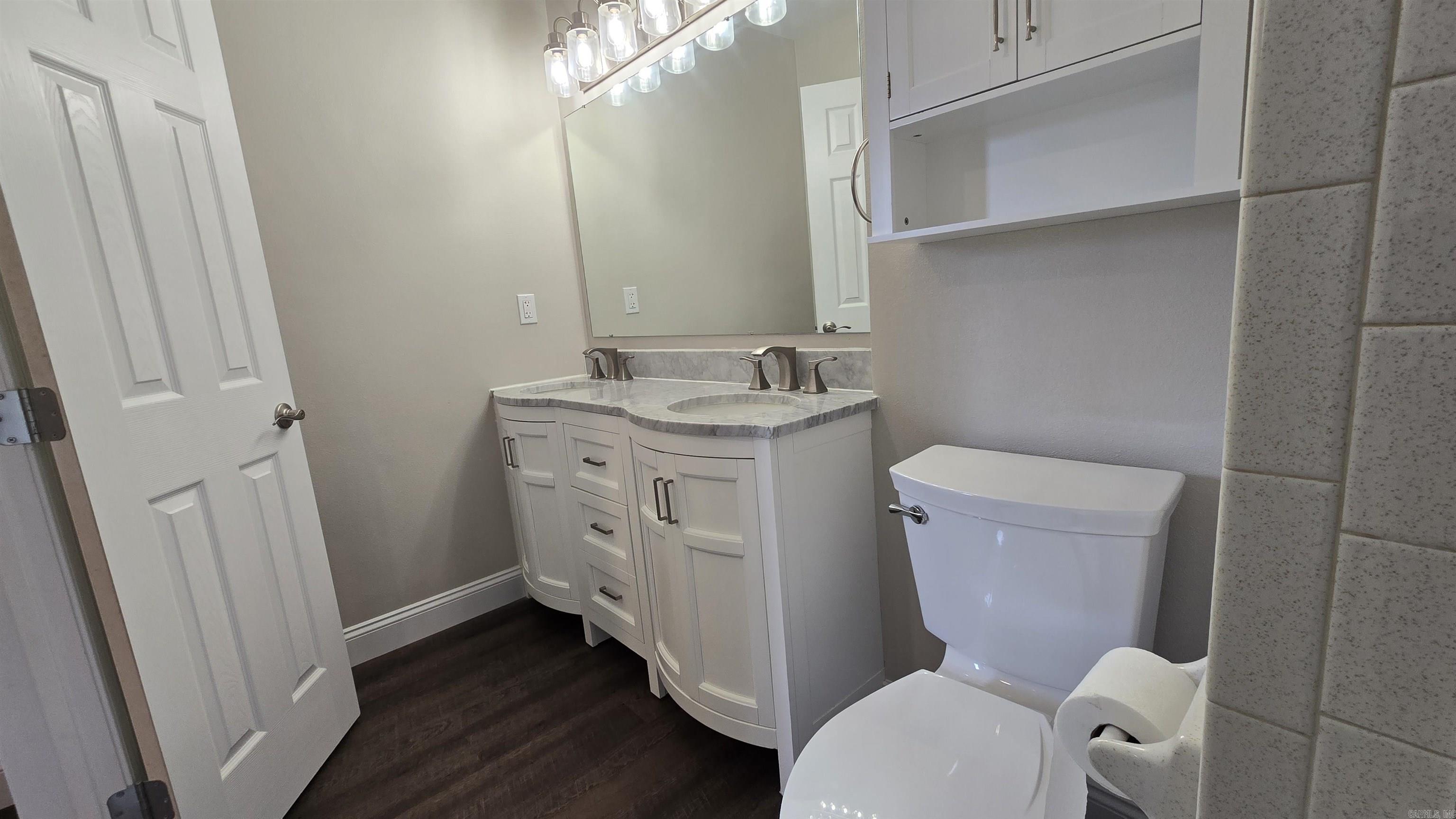 1125  meadowbrook  Mountain Home, AR