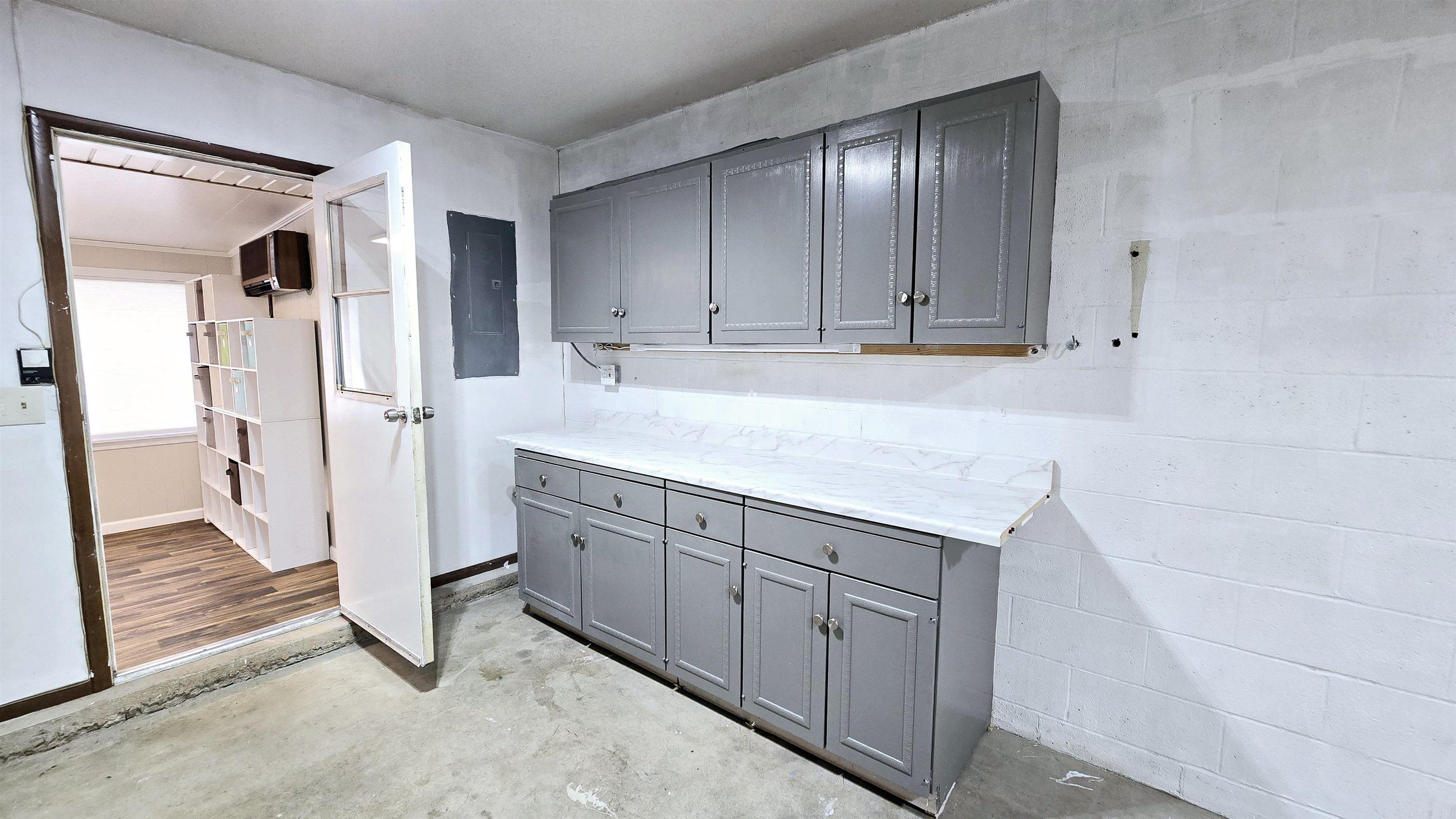 1125  meadowbrook  Mountain Home, AR