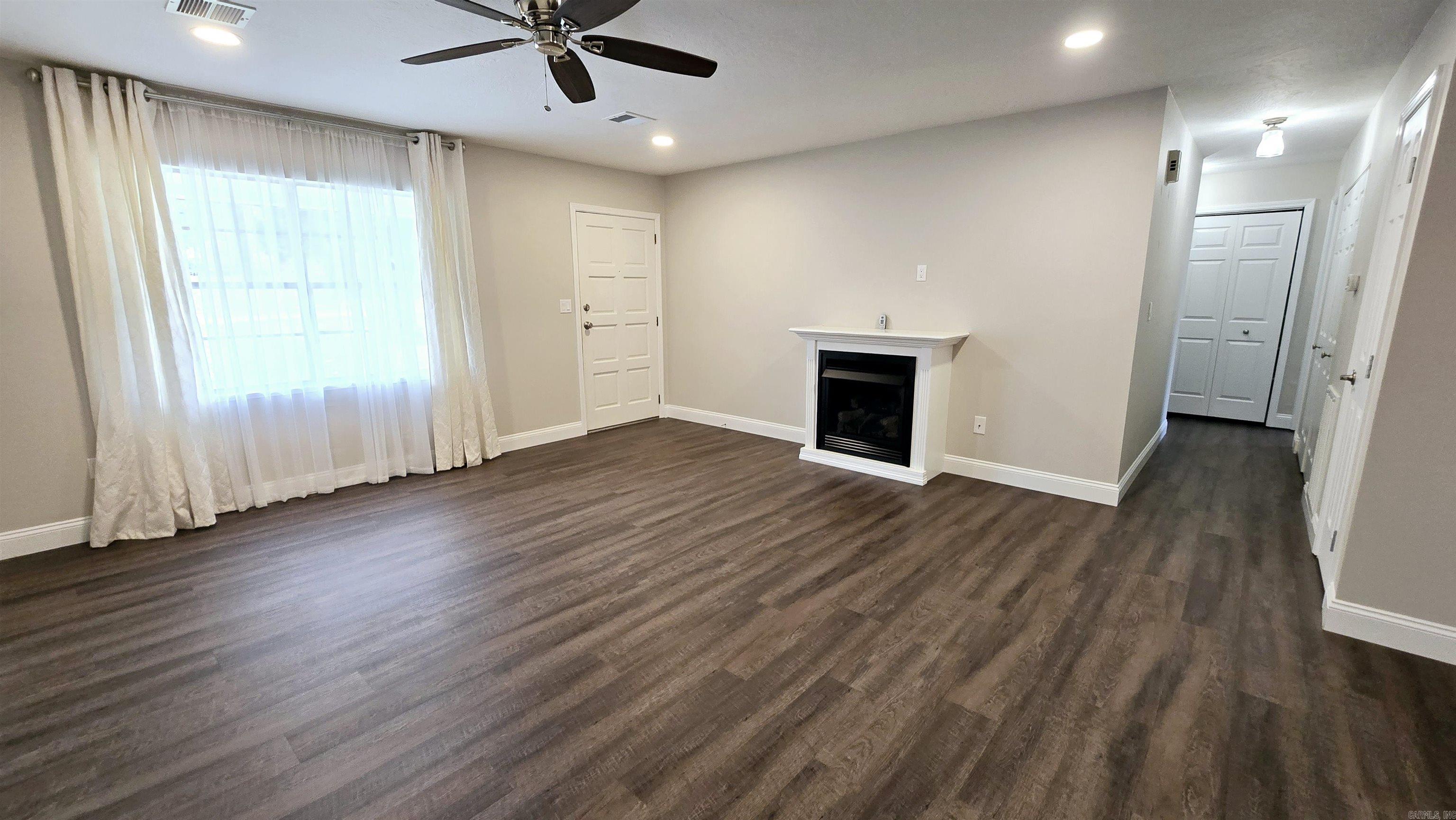 1125  meadowbrook  Mountain Home, AR