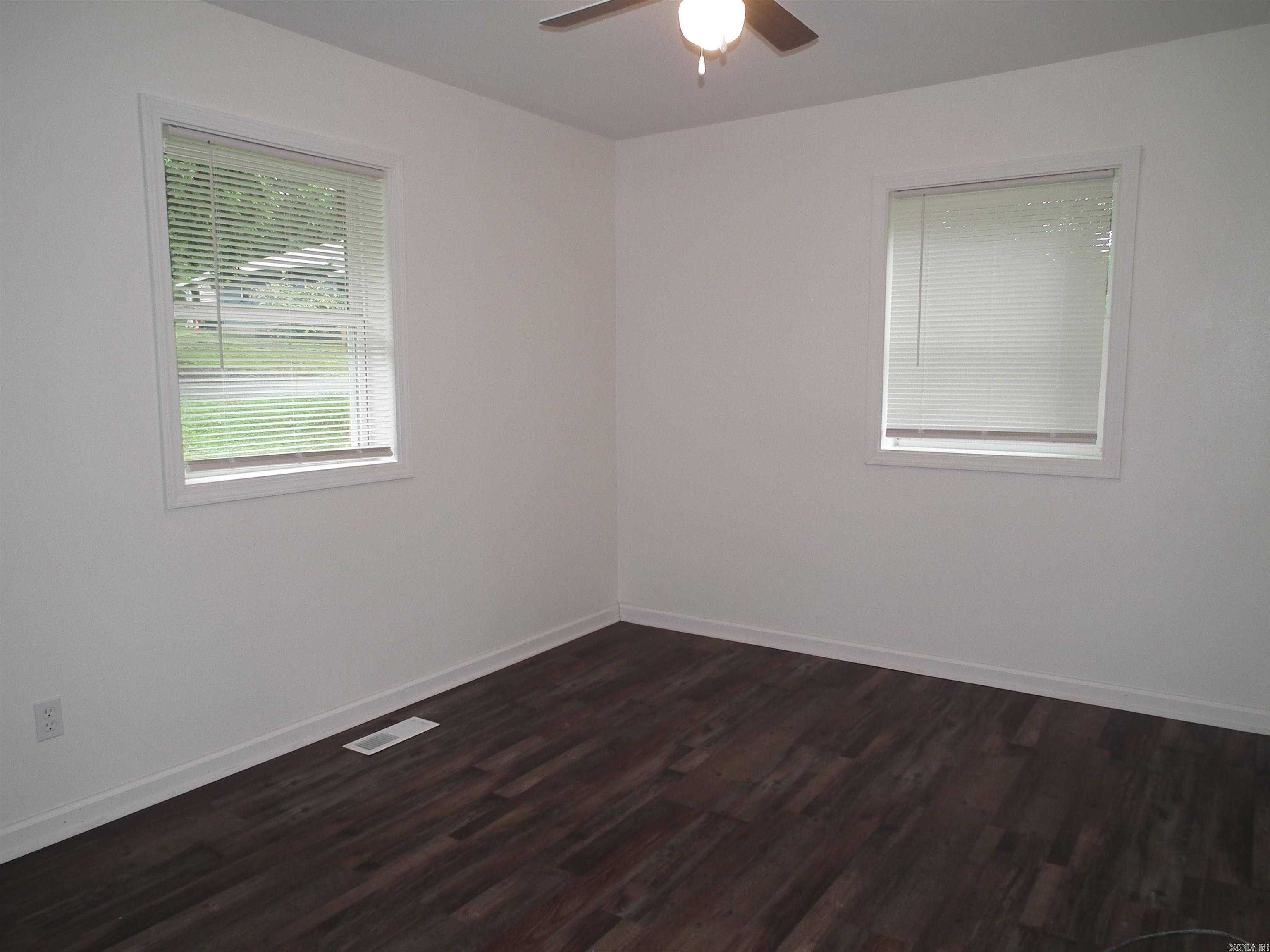 209 W Sugarloaf  Heber Springs, AR