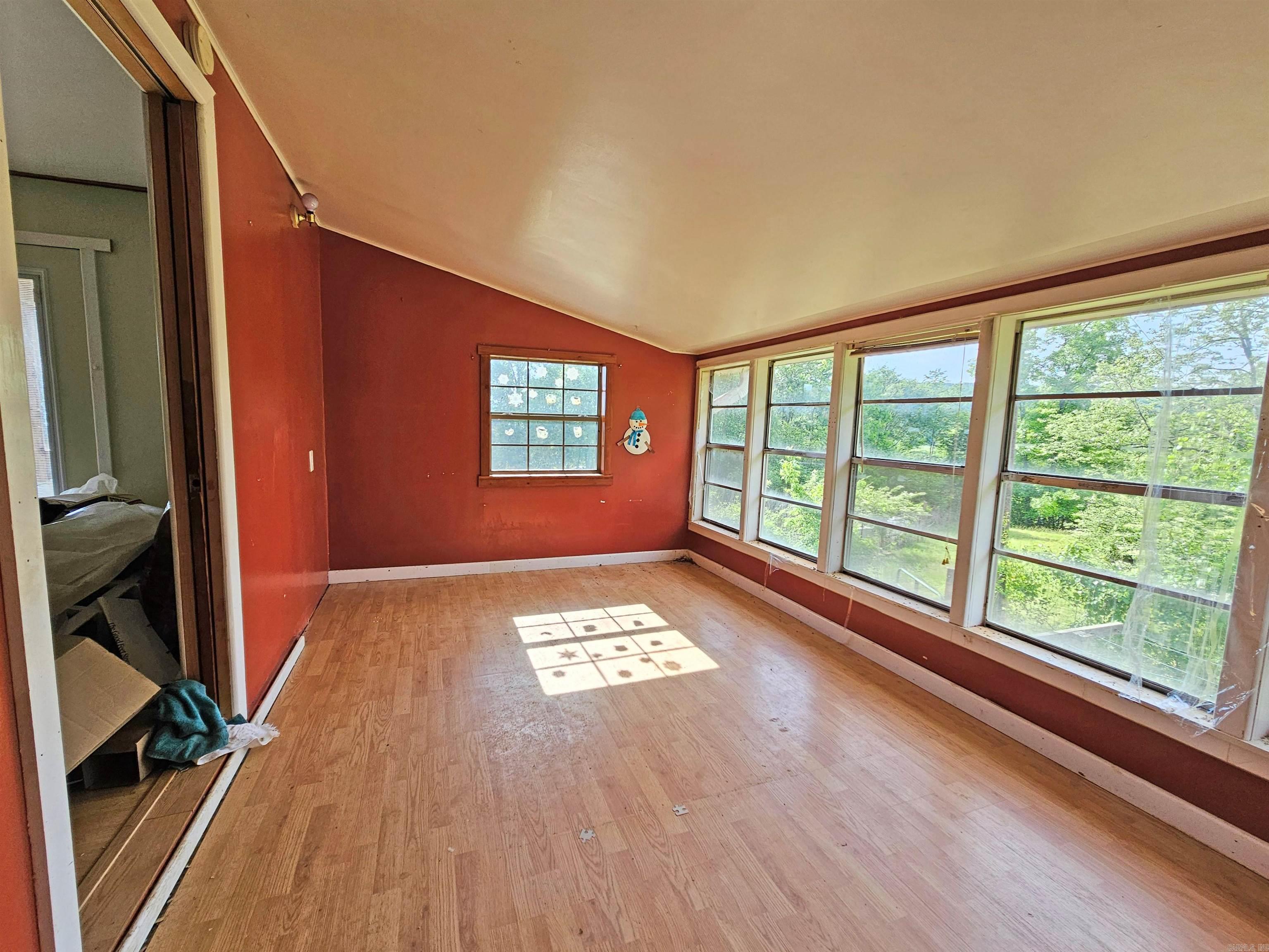 125  Crowell Mountain  Clinton, AR