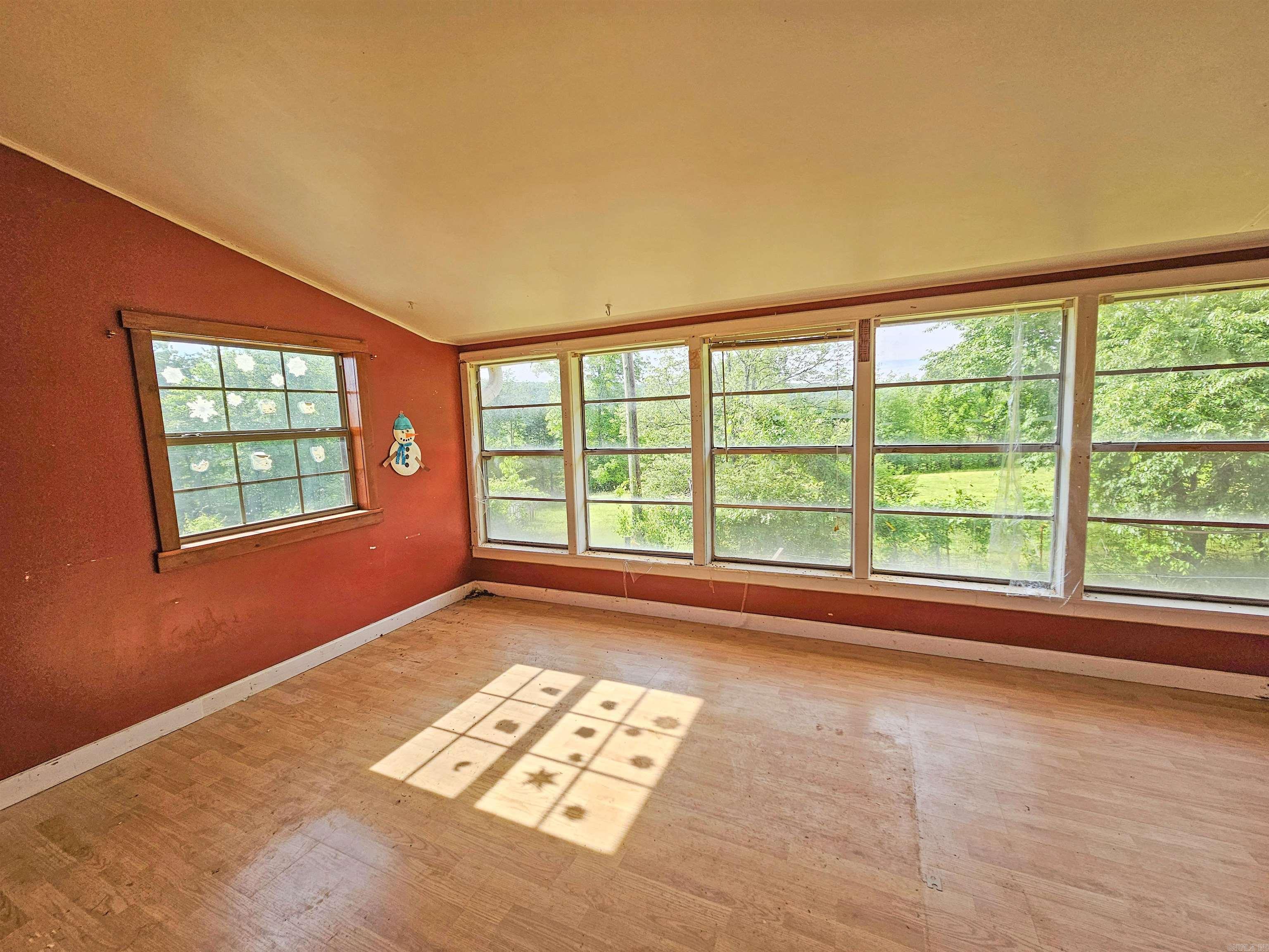 125  Crowell Mountain  Clinton, AR