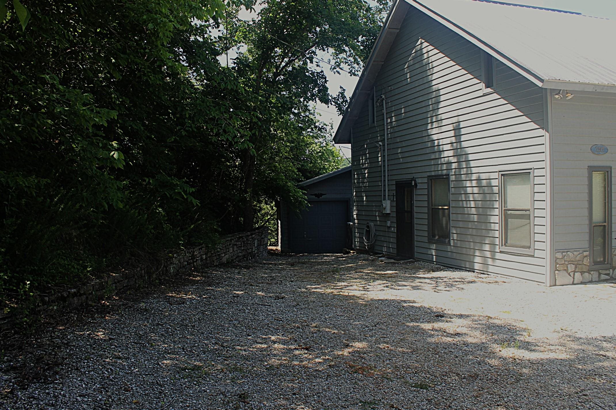 292  Sycamore  Mountain View, AR