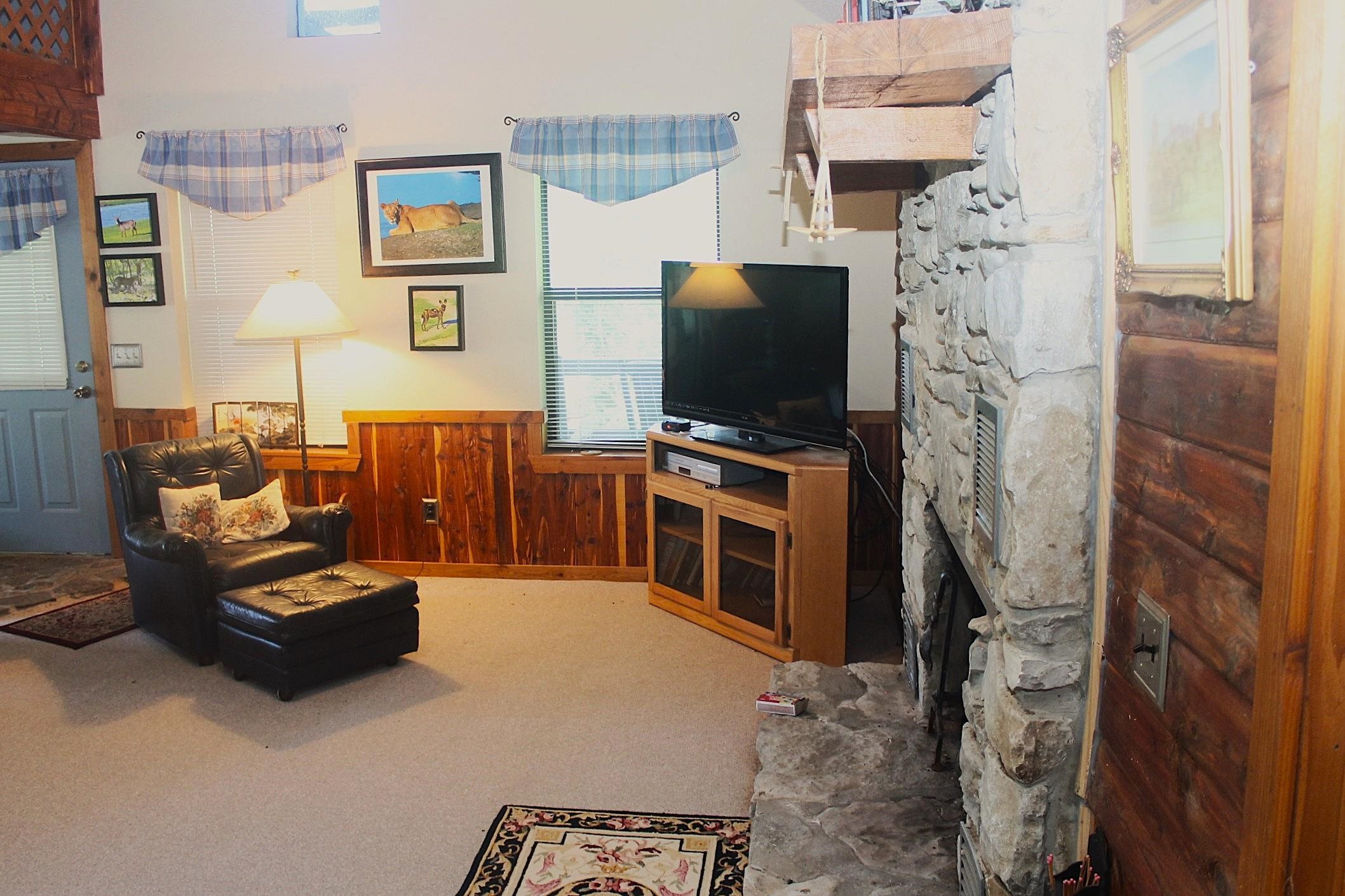 292  Sycamore  Mountain View, AR