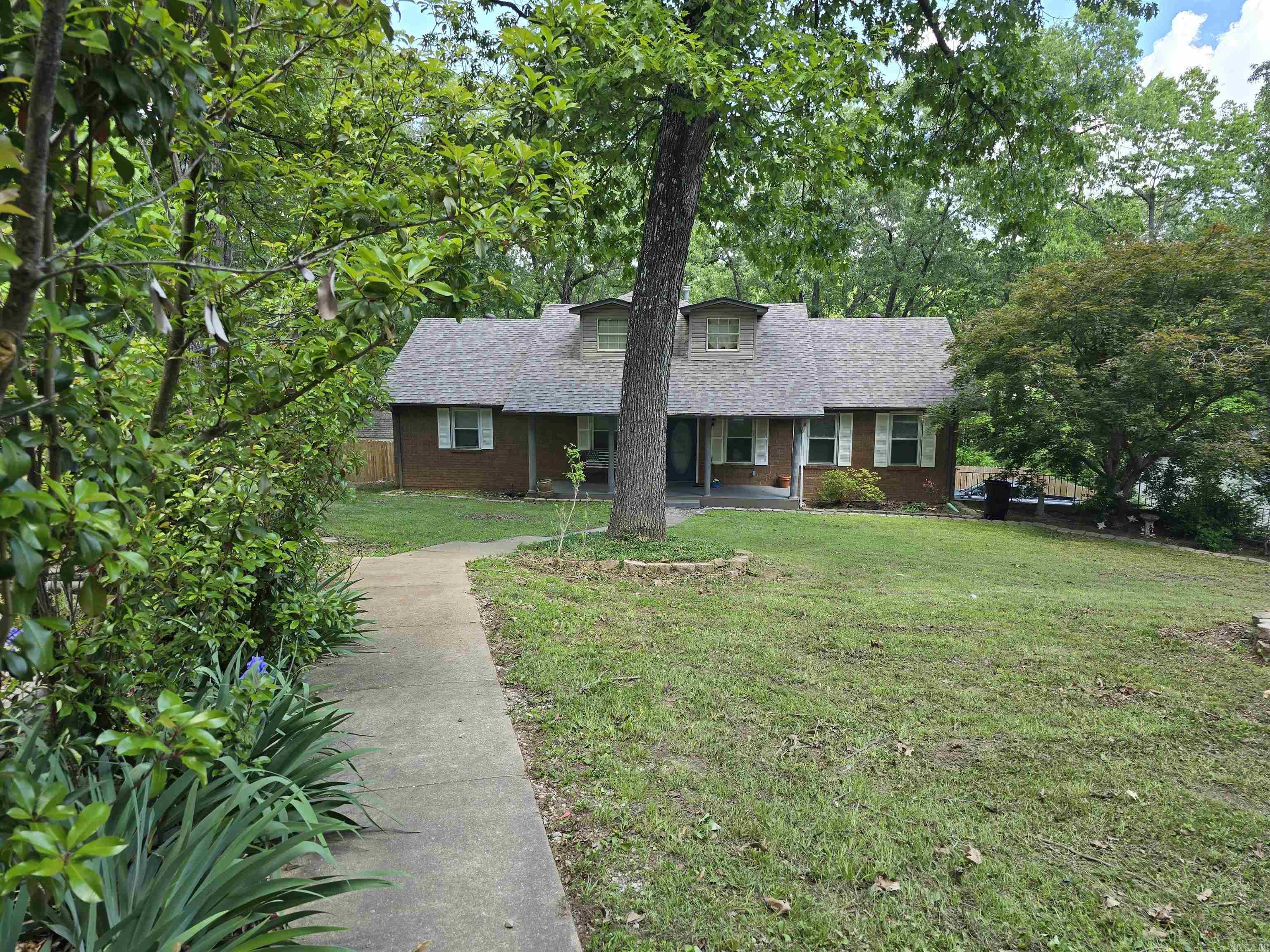 240  Round Up Lane  Mountain Home, AR