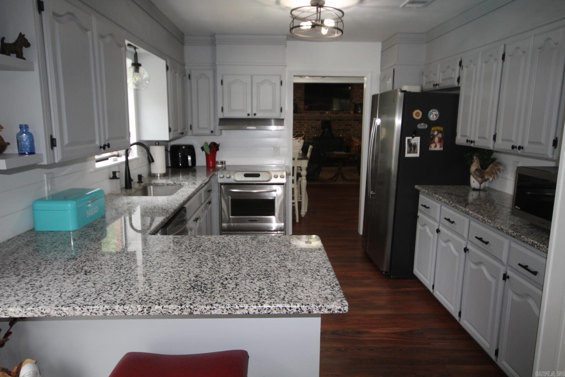 1108 N 14th  Nashville, AR