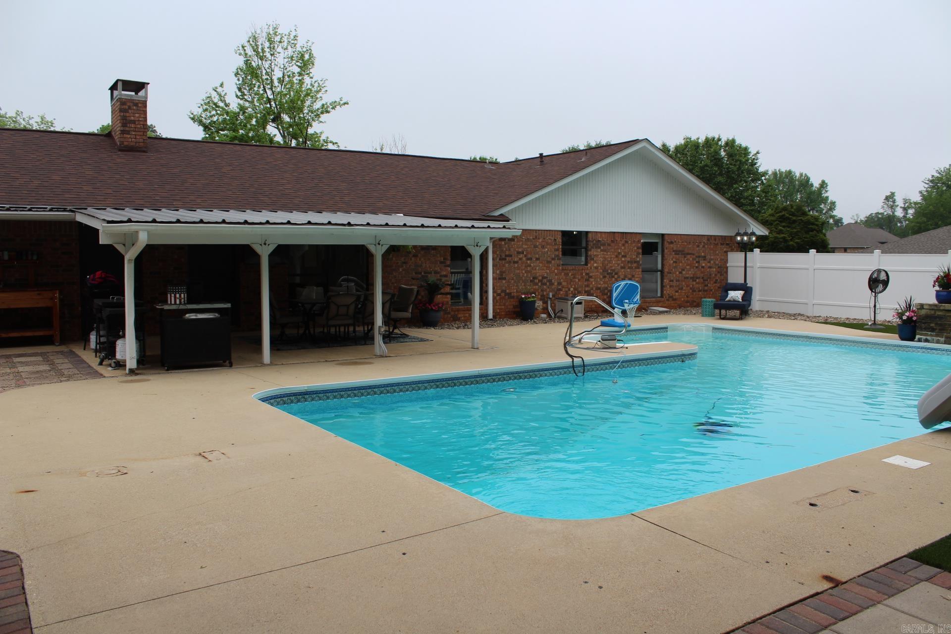 1108 N 14th  Nashville, AR