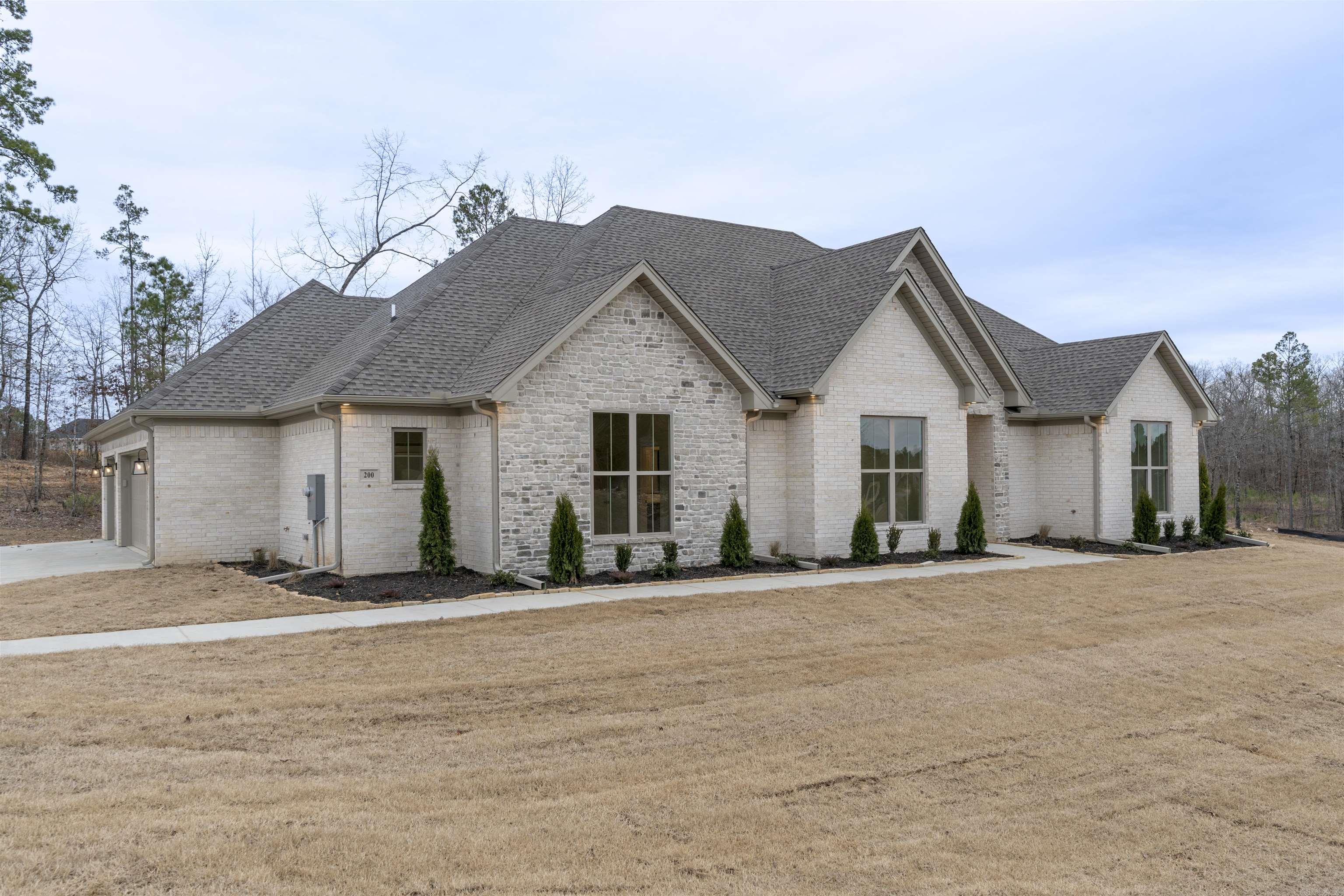 200  Middleton Place  Benton, AR
