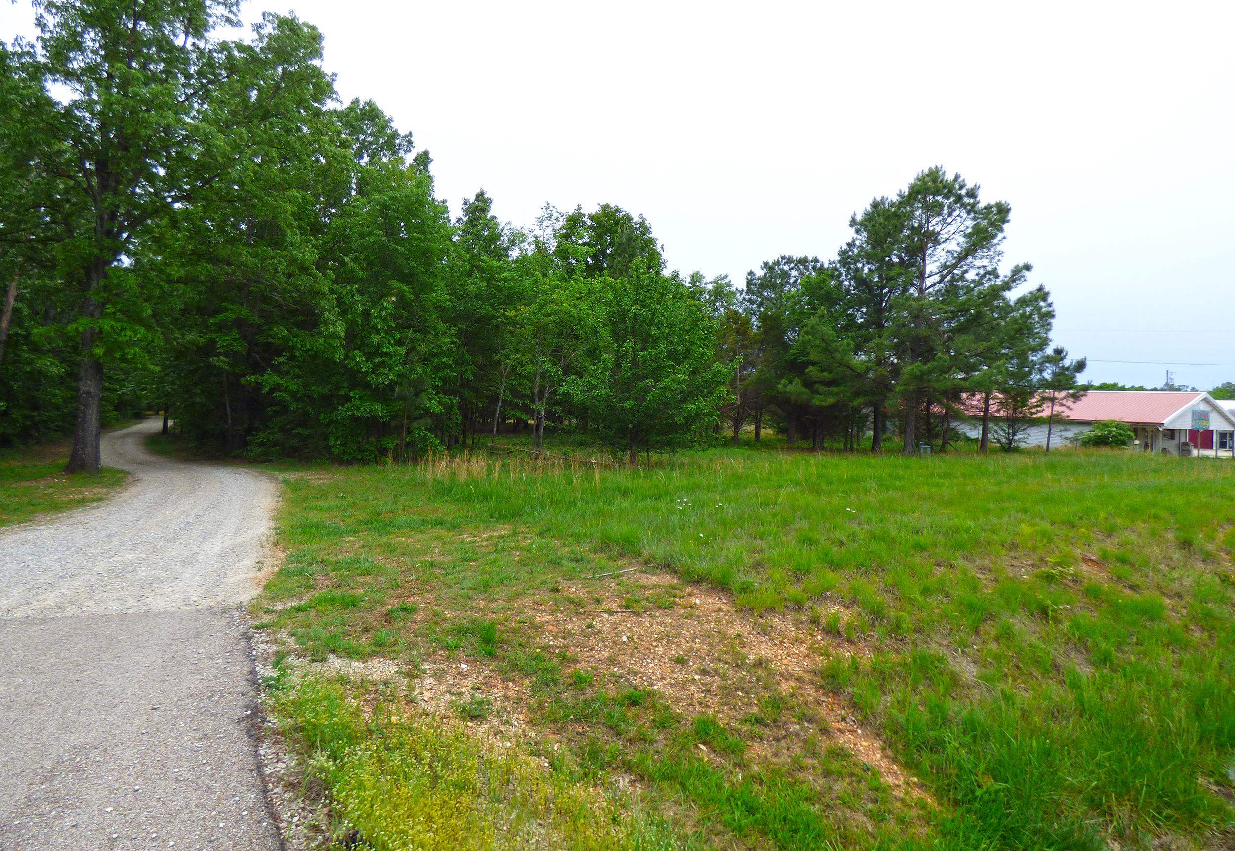   Hwy 62-412  Highland, AR