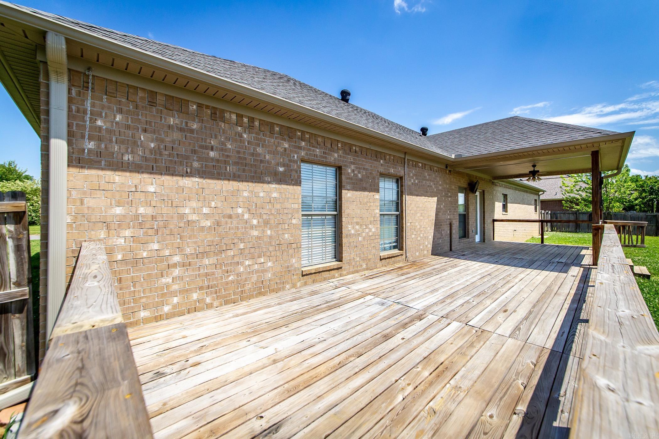 63 Vilsonia Way Vilonia, AR 72173