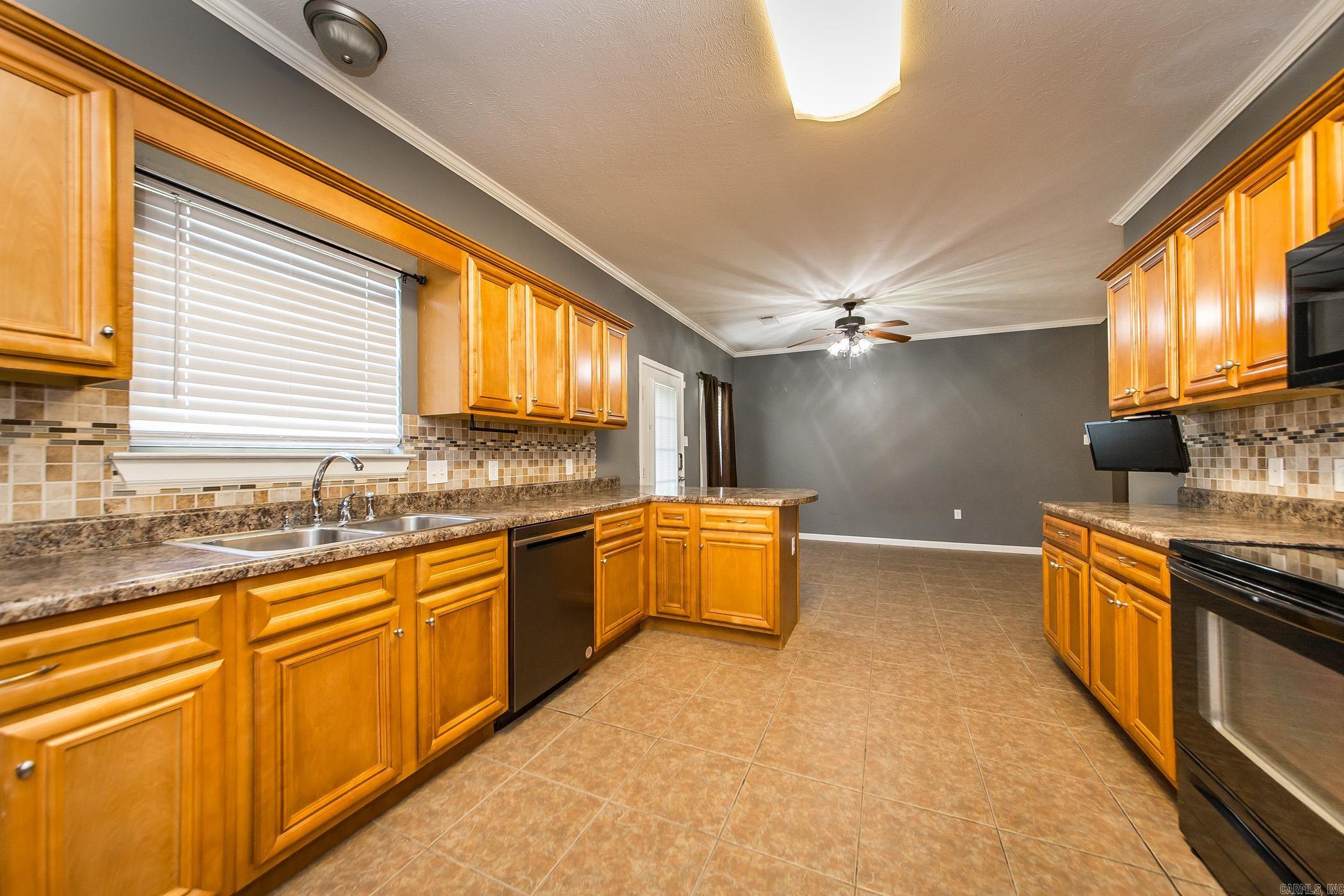 63 Vilsonia Way Vilonia, AR 72173