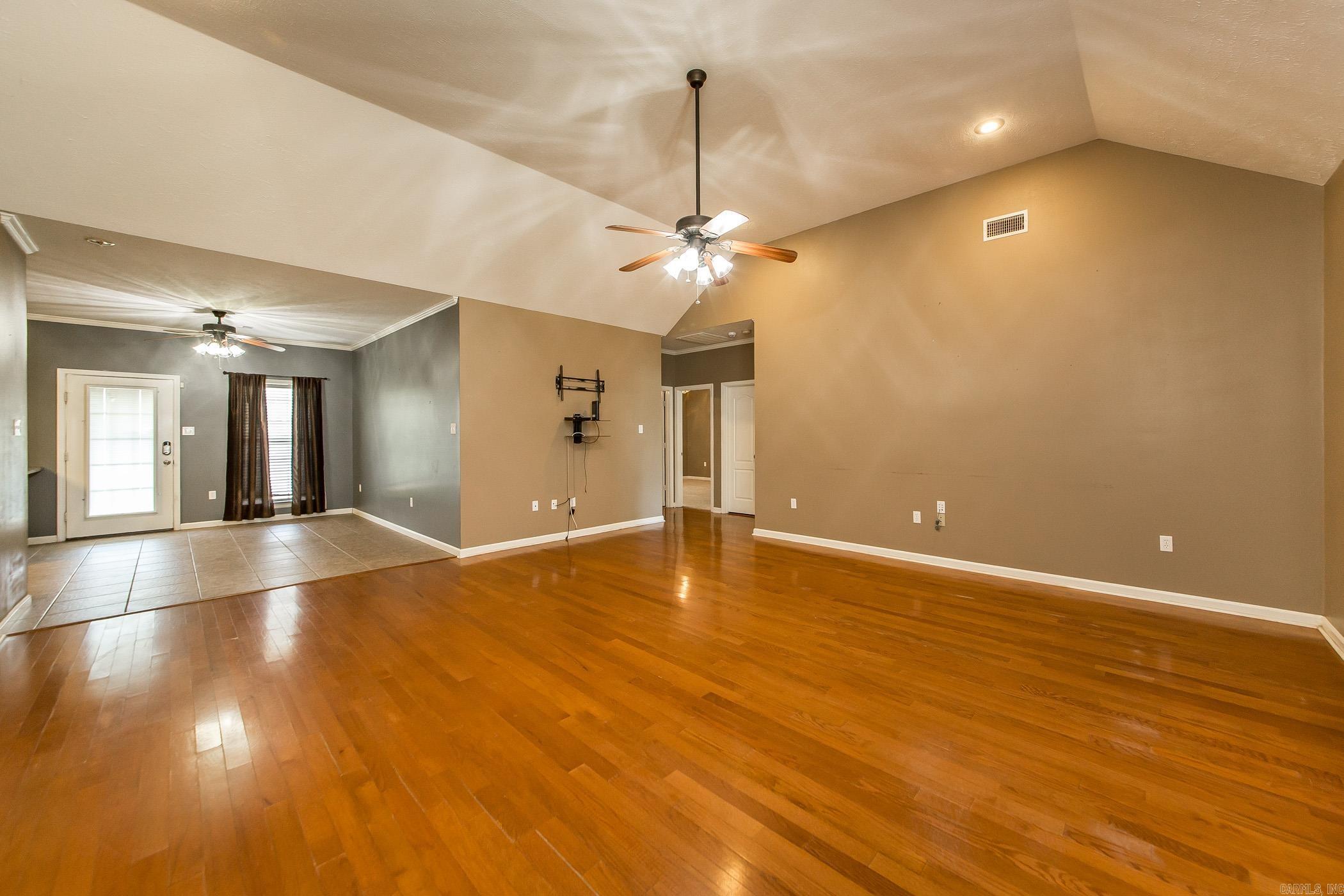 63 Vilsonia Way Vilonia, AR 72173