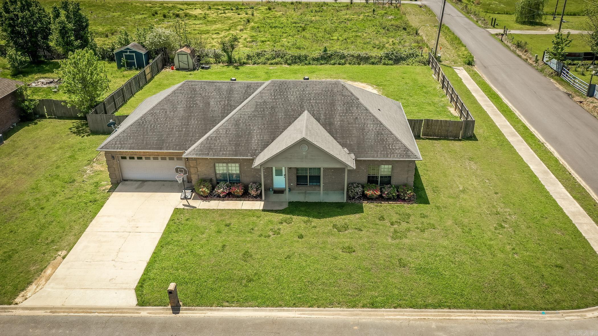 63 Vilsonia Way Vilonia, AR 72173
