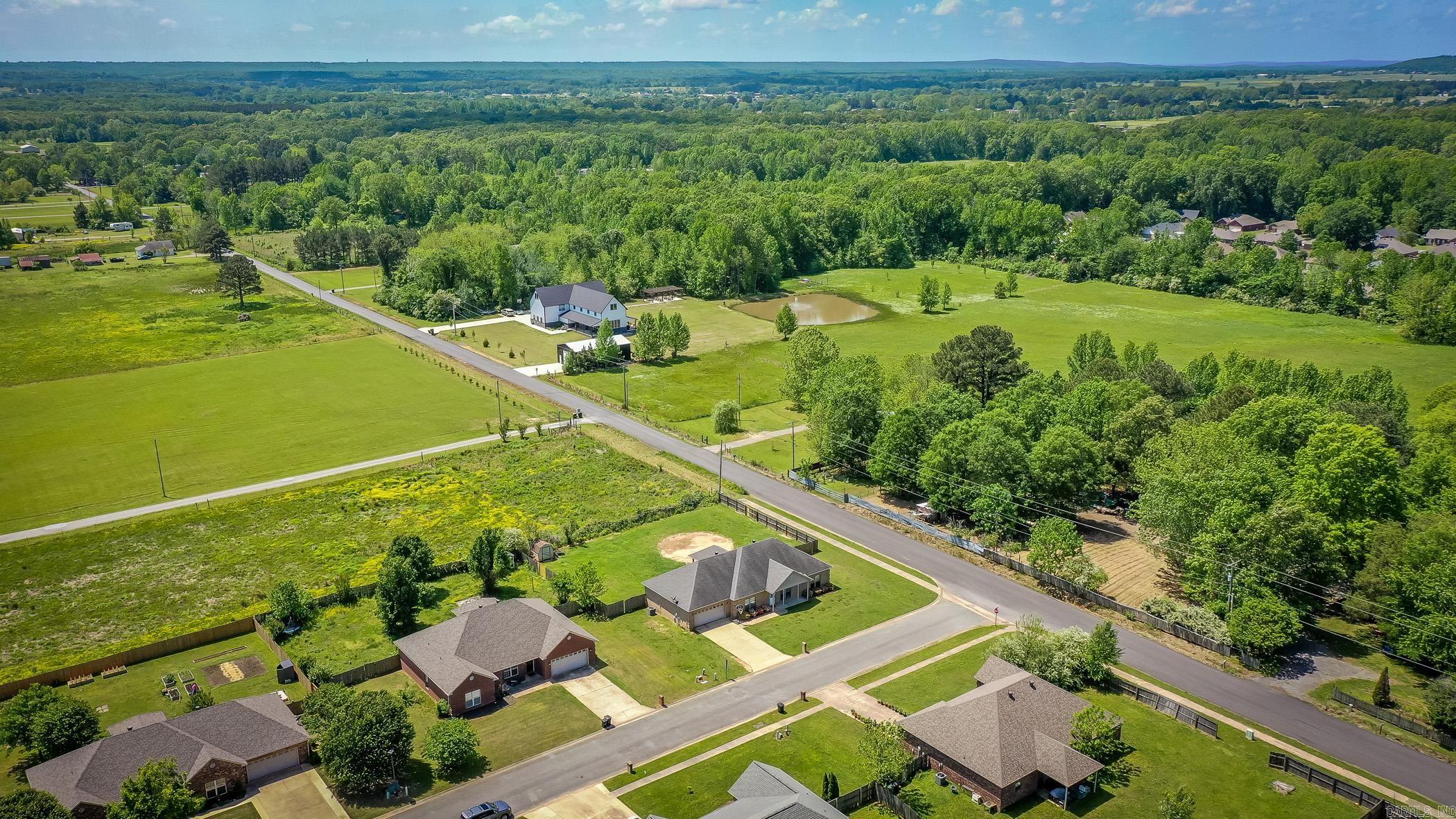 63 Vilsonia Way Vilonia, AR 72173