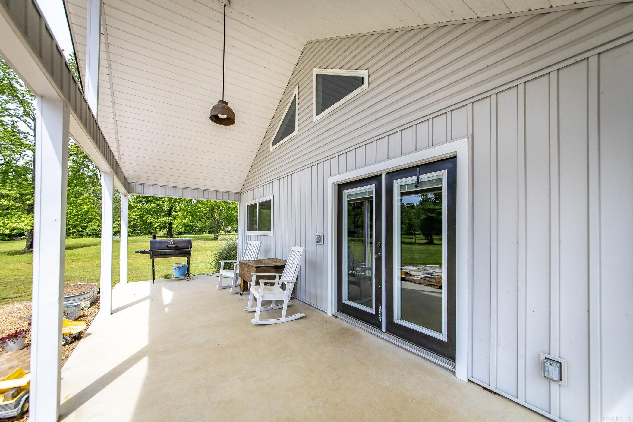 125  Stark Rd.  Greers Ferry, AR